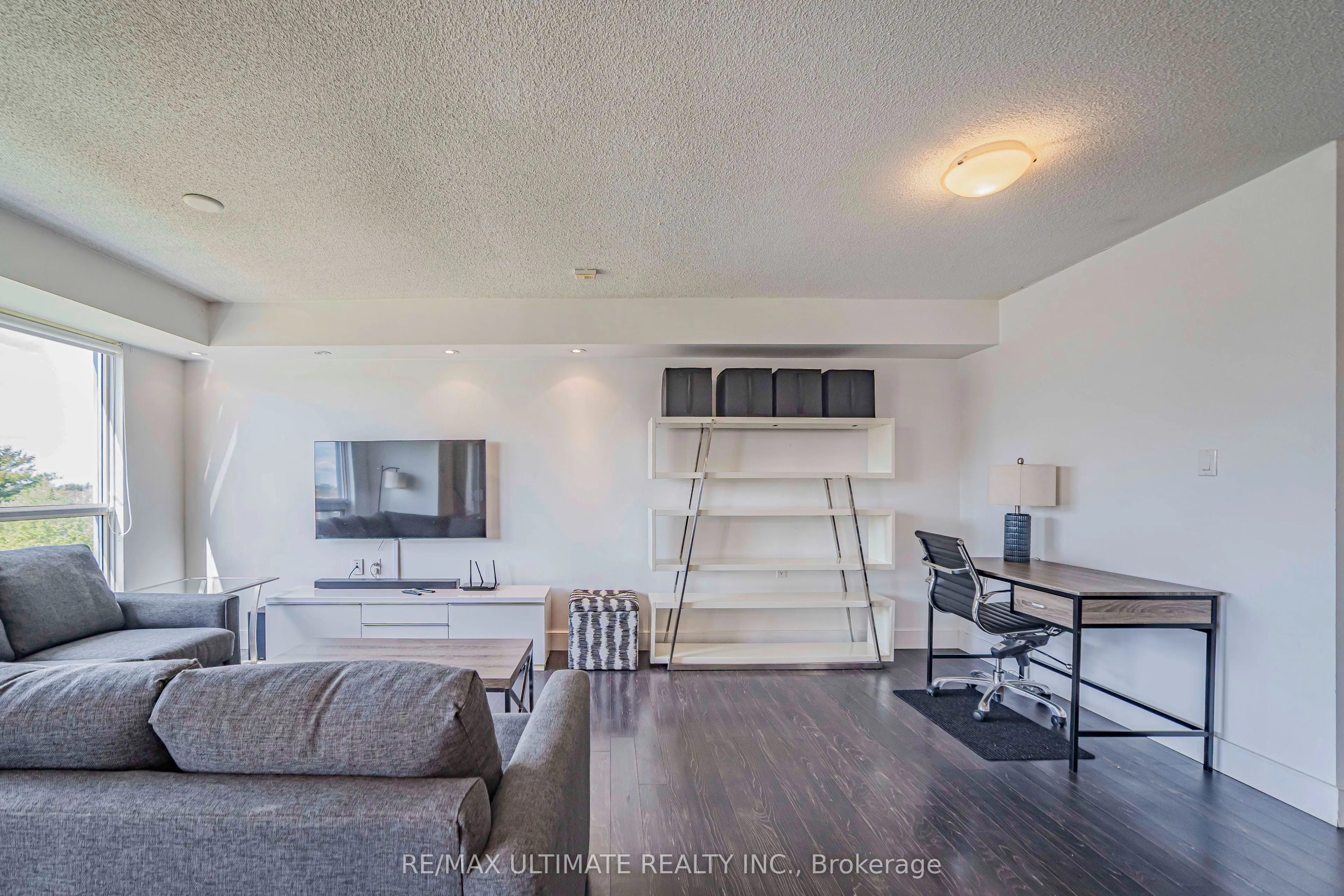 872 SHEPPARD Avenue W #513