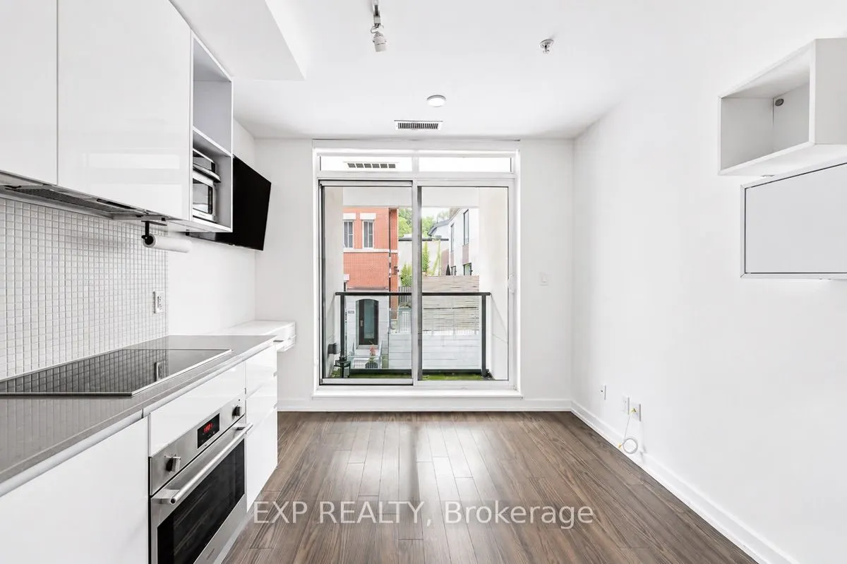 377 Madison Avenue #216