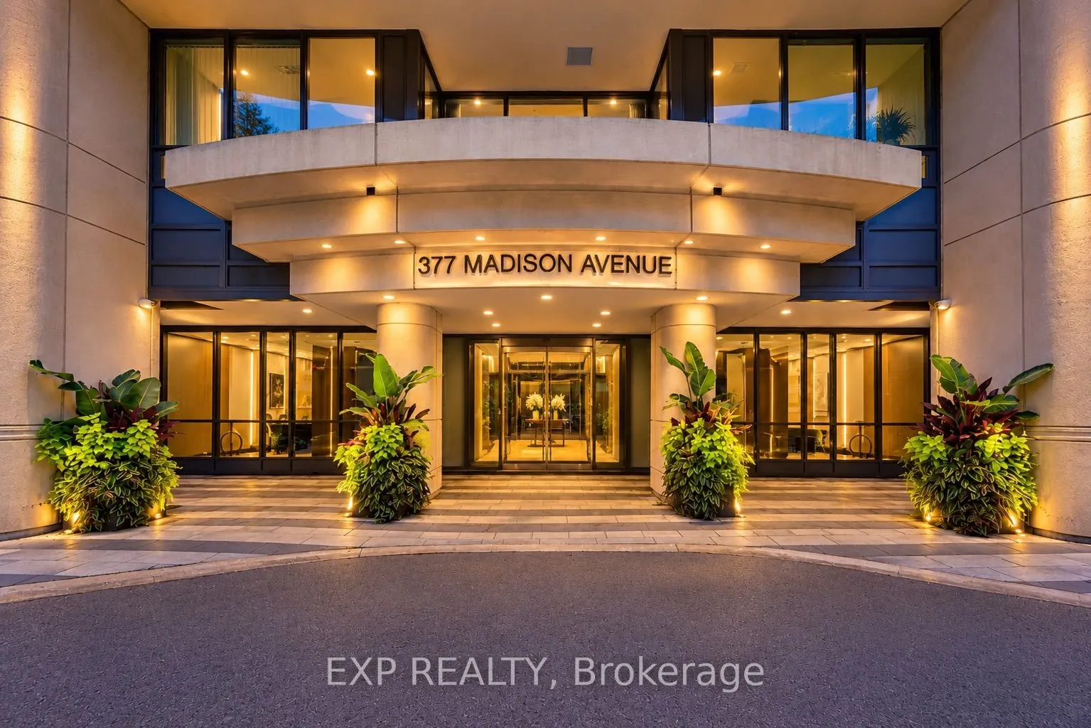 377 Madison Avenue #216