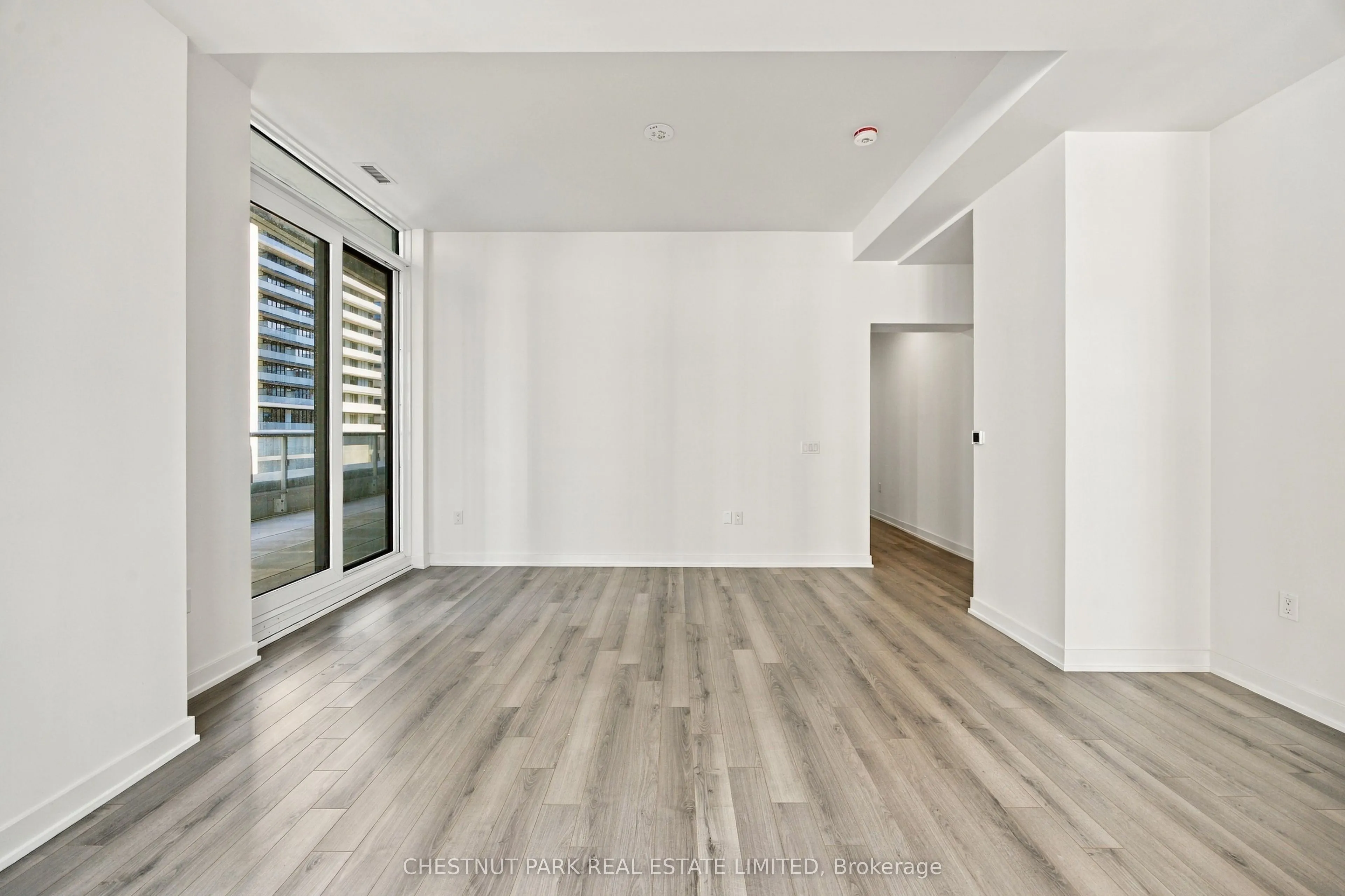 230 Simcoe Street #625