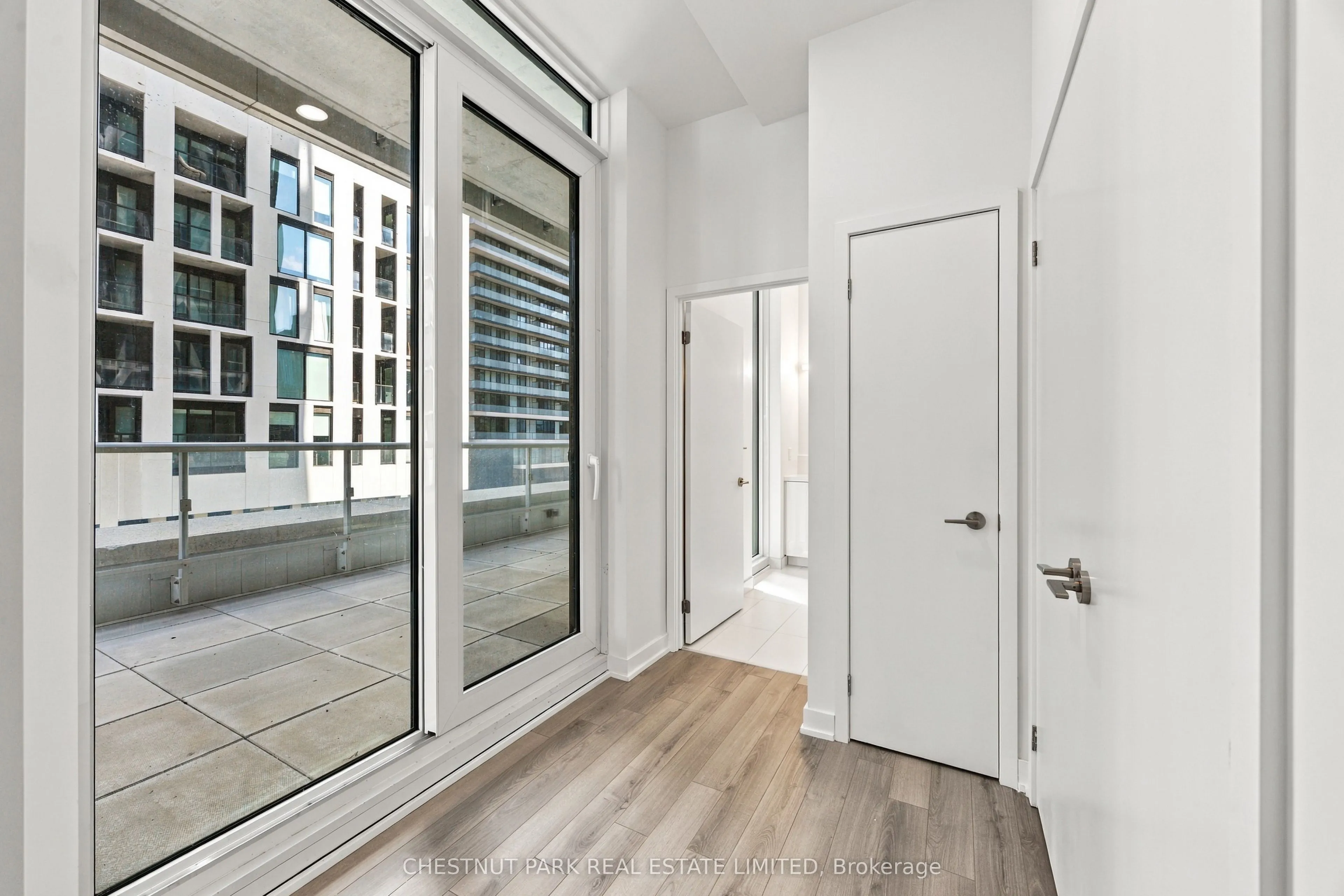 230 Simcoe Street #625