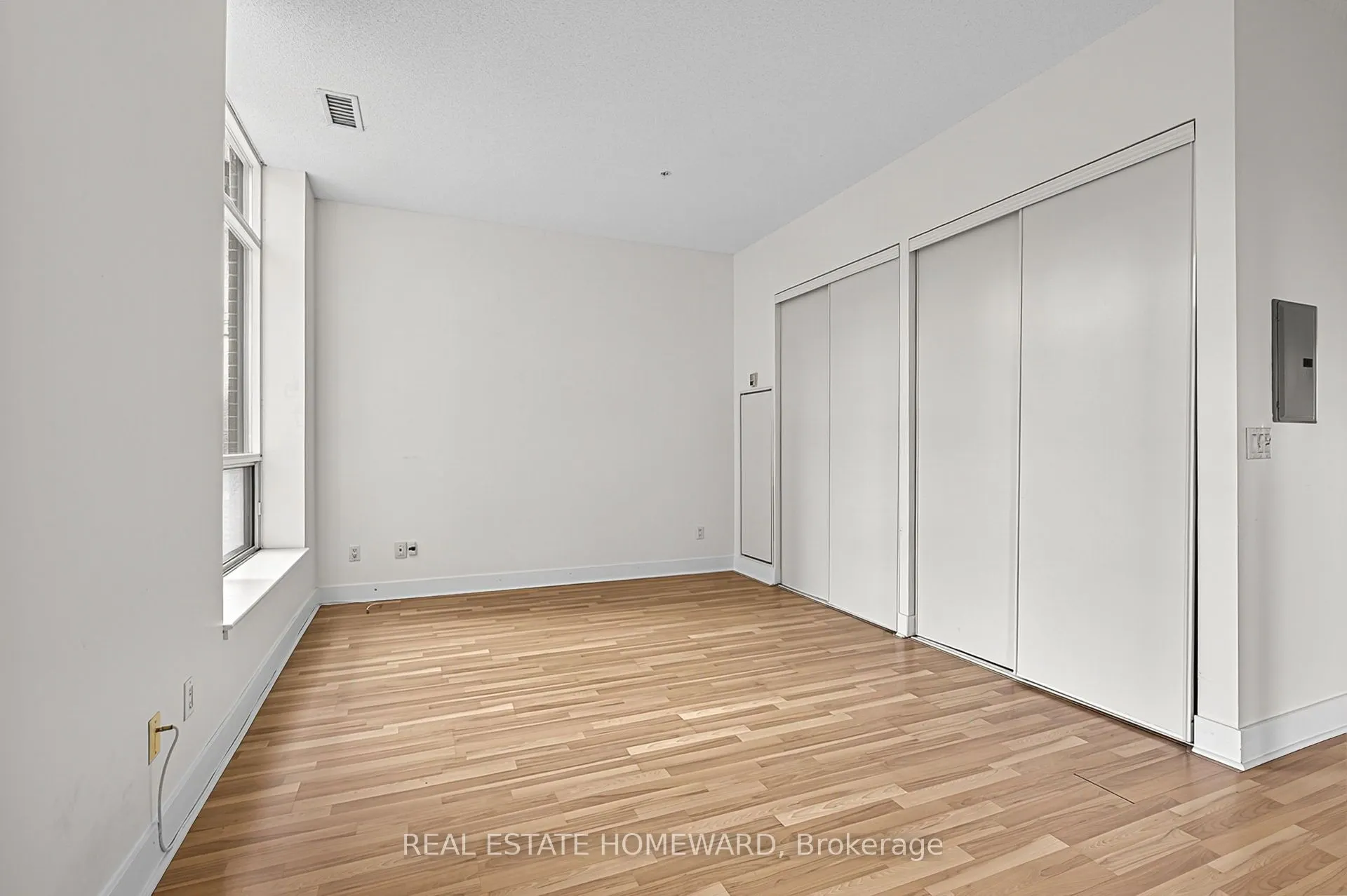 168 King Street E #302