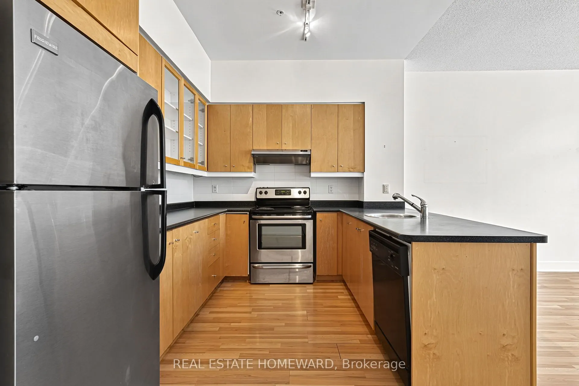 168 King Street E #302