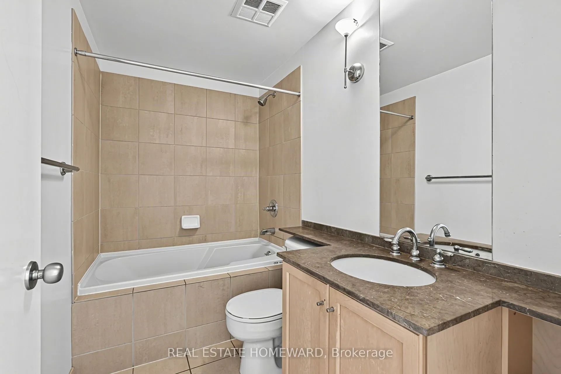 168 King Street E #302