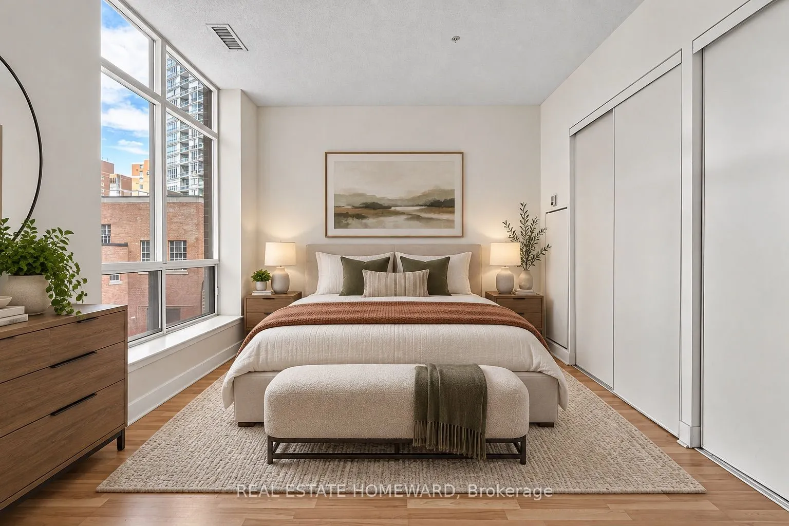 168 King Street E #302