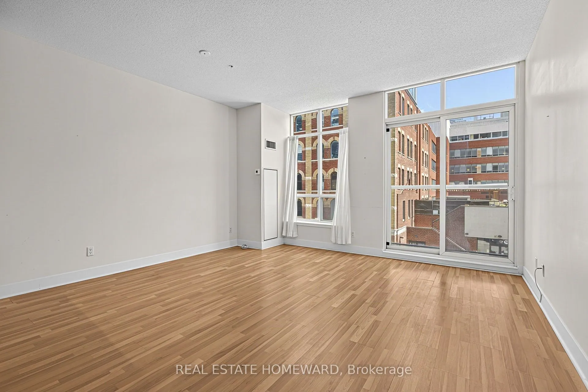 168 King Street E #302