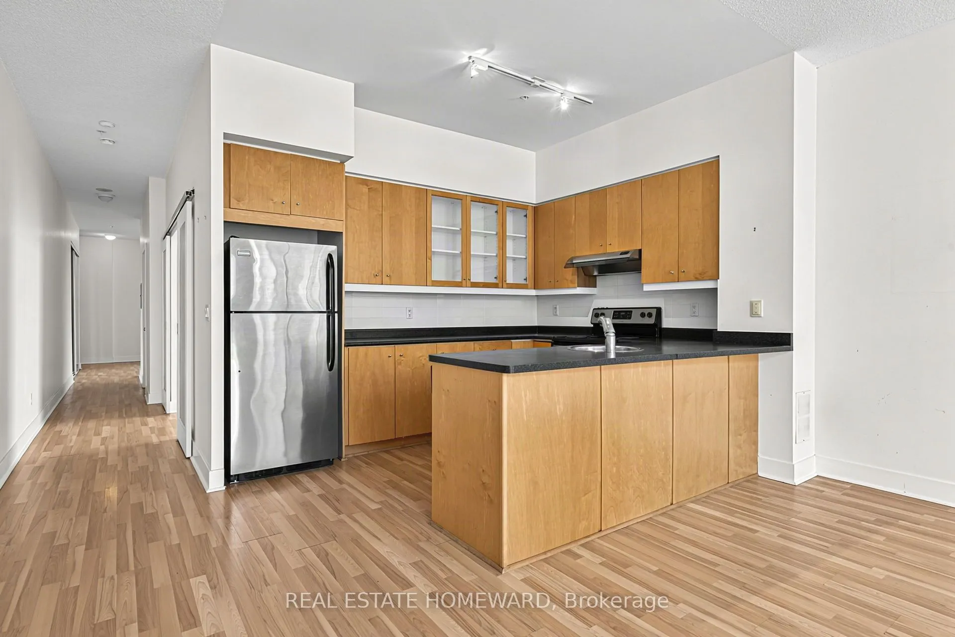 168 King Street E #302