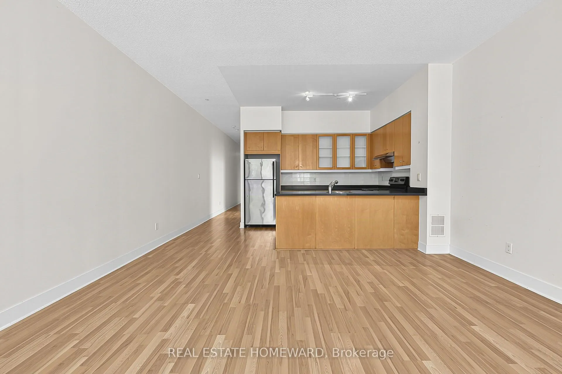 168 King Street E #302
