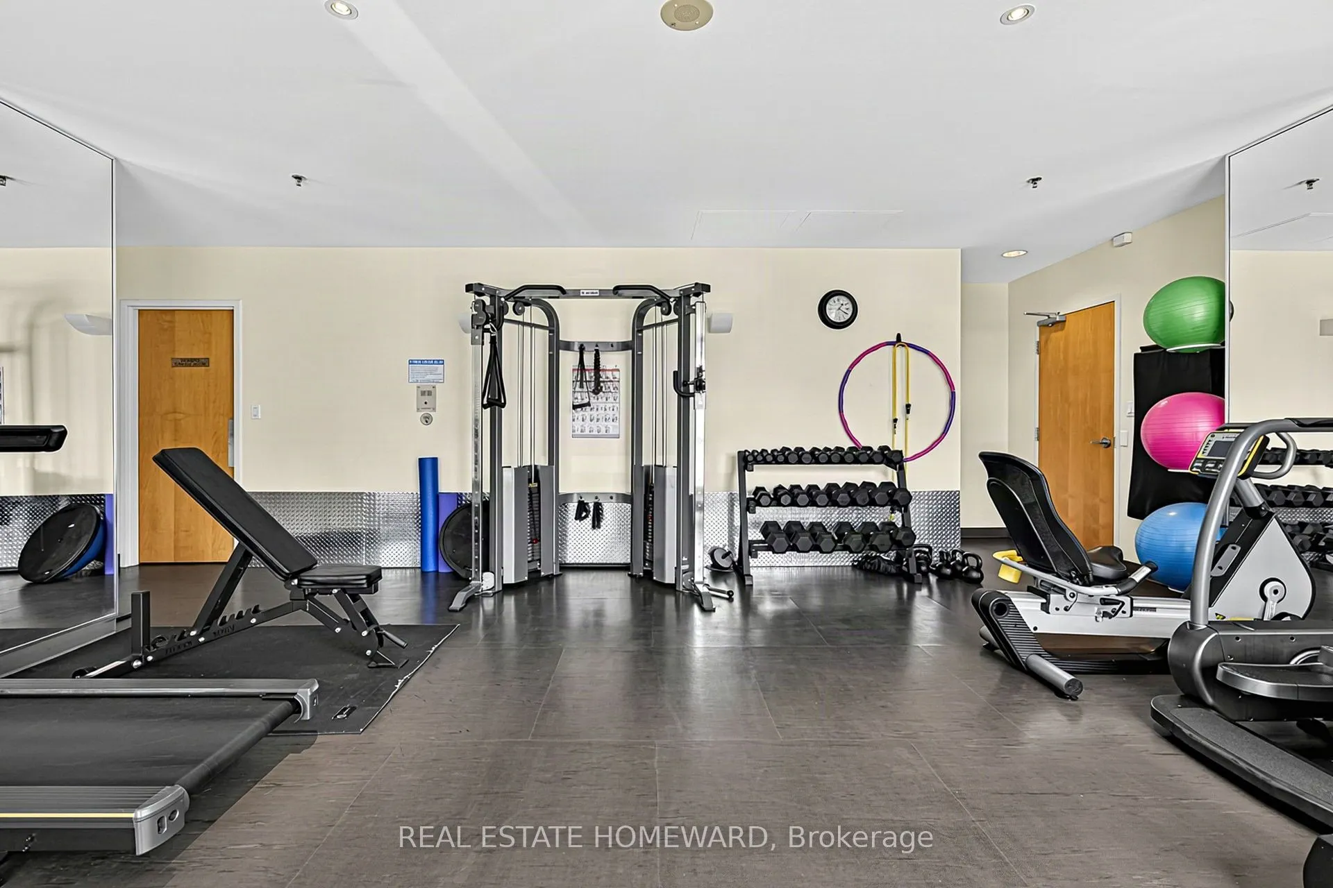 168 King Street E #302