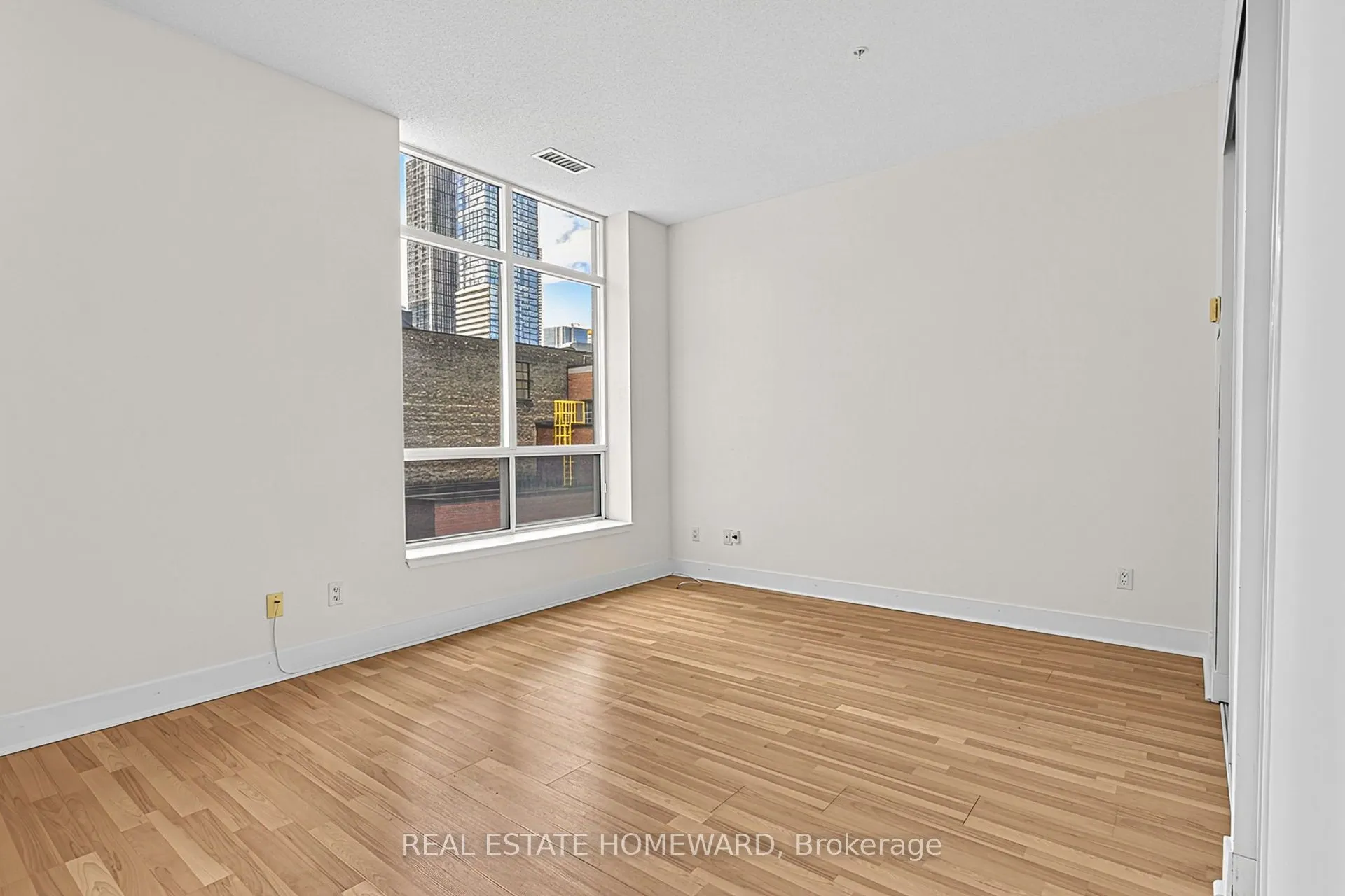 168 King Street E #302