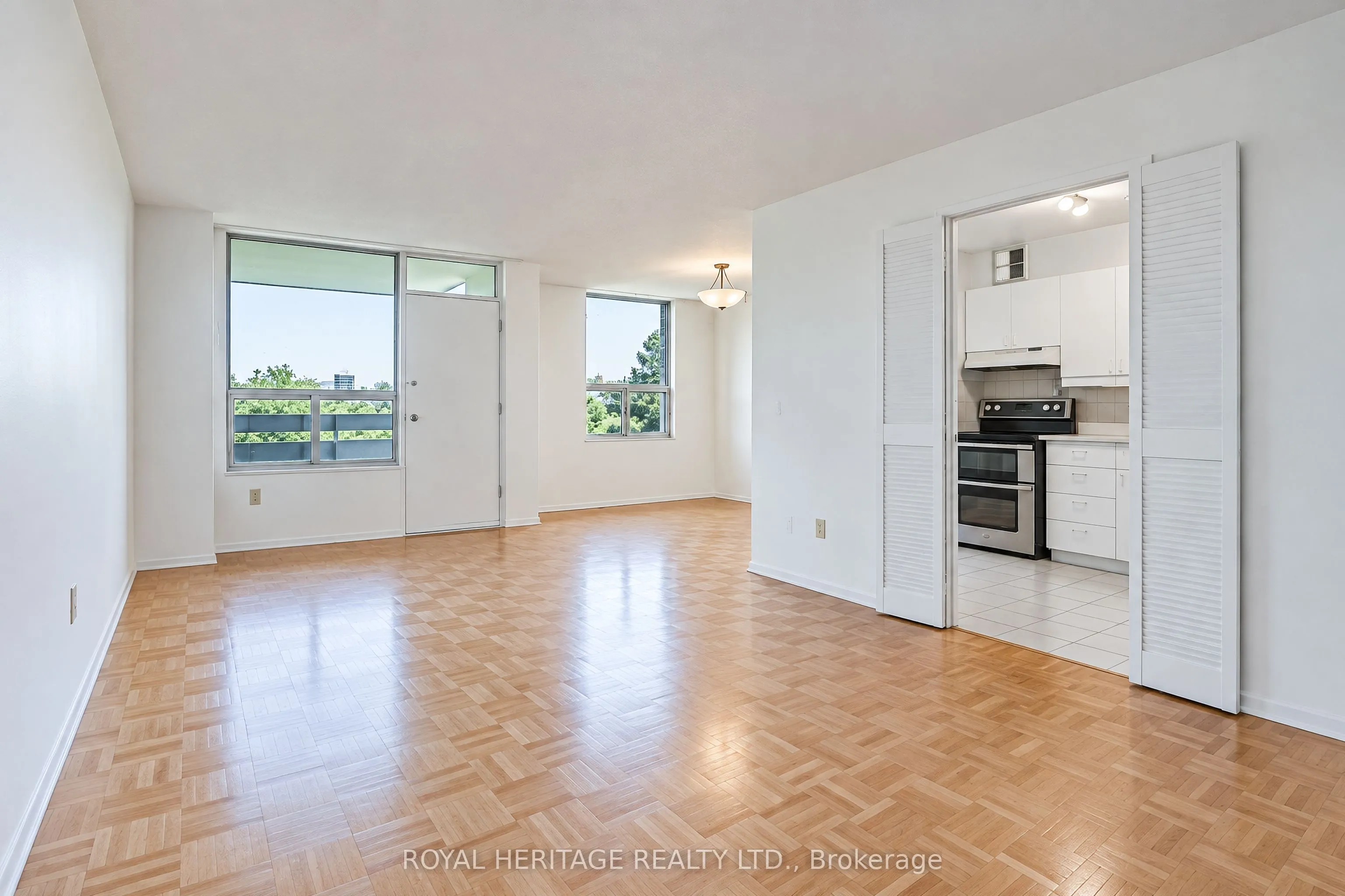 10 Edgecliff Golfway #603