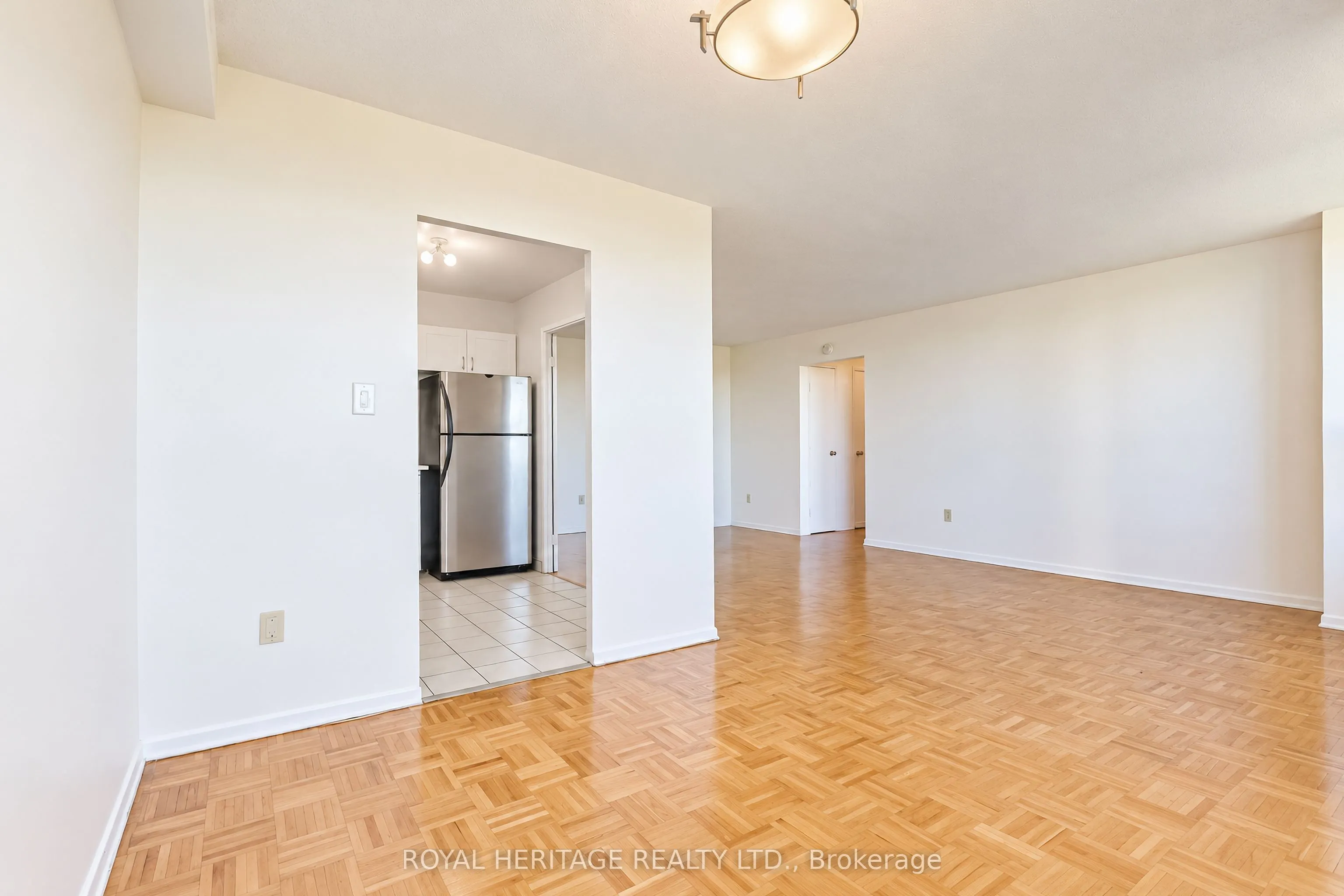 10 Edgecliff Golfway #603