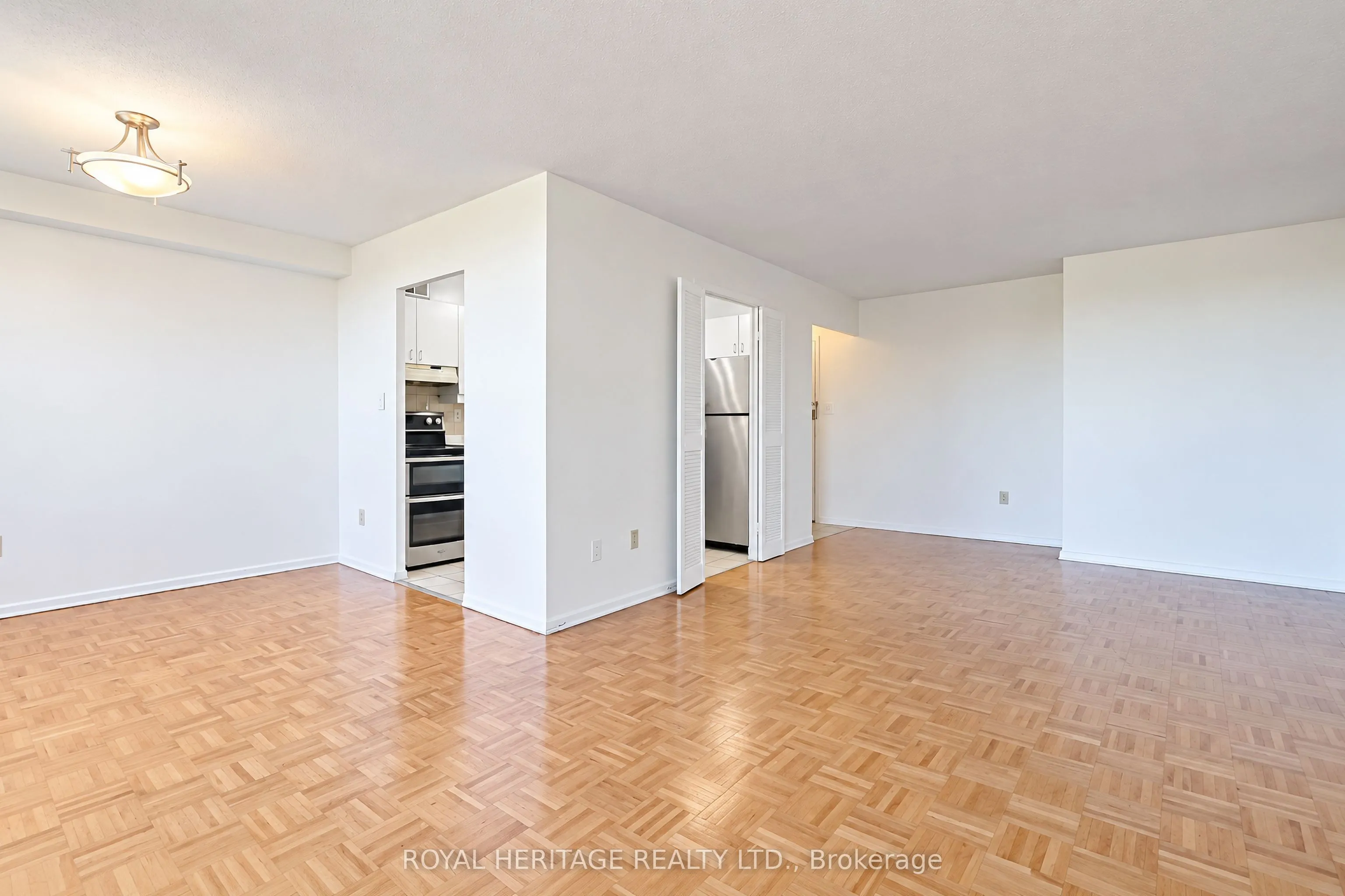 10 Edgecliff Golfway #603