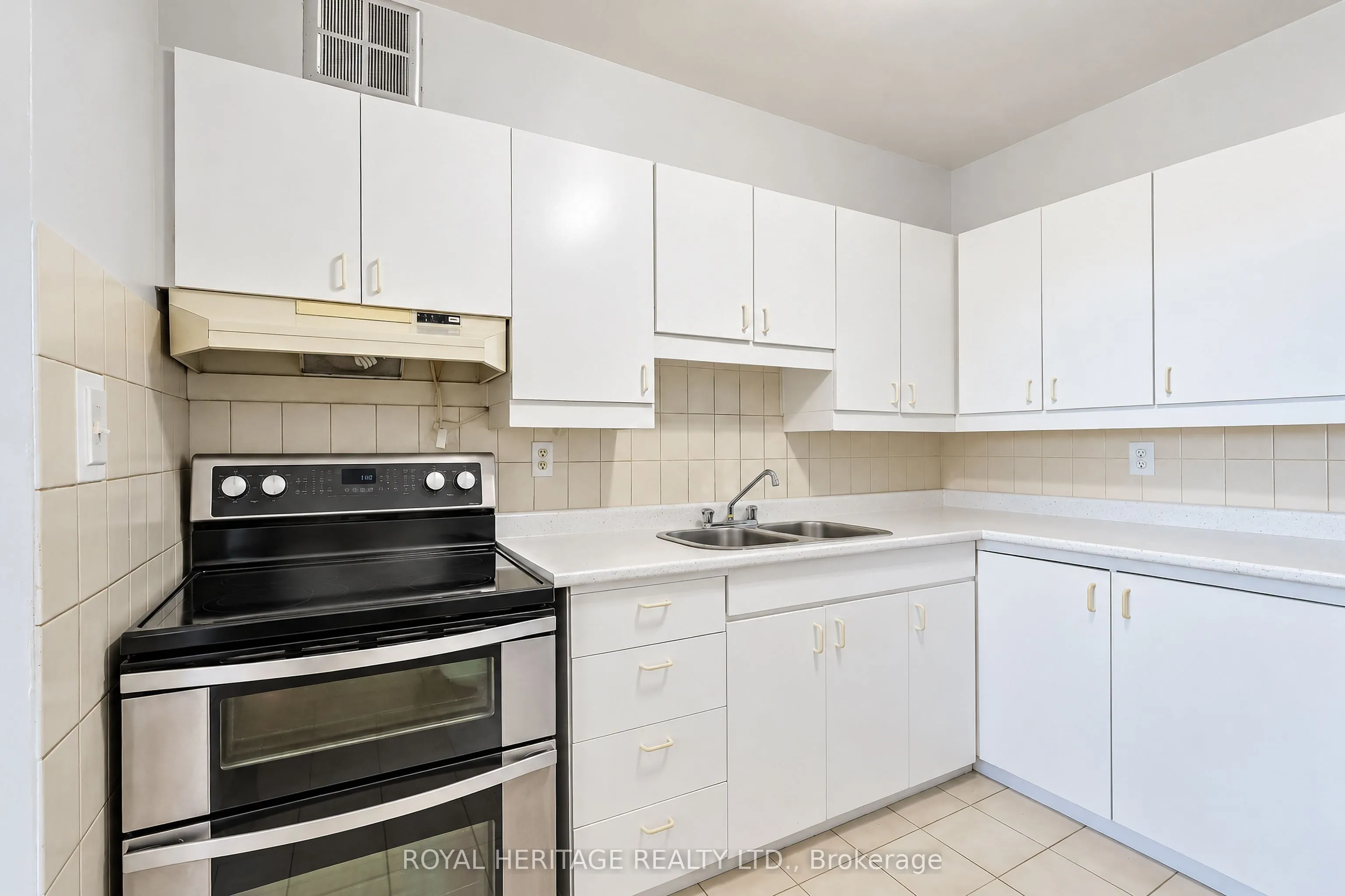 10 Edgecliff Golfway #603