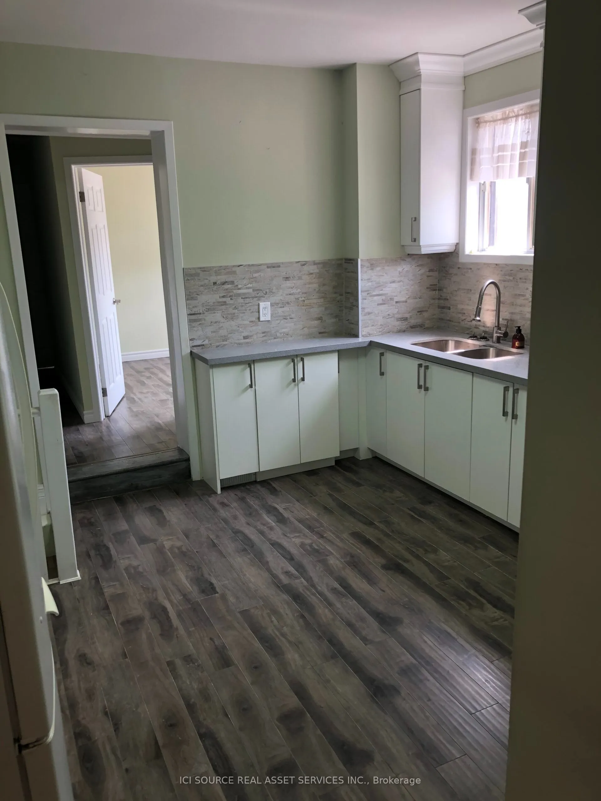 849 Bathurst Street #1