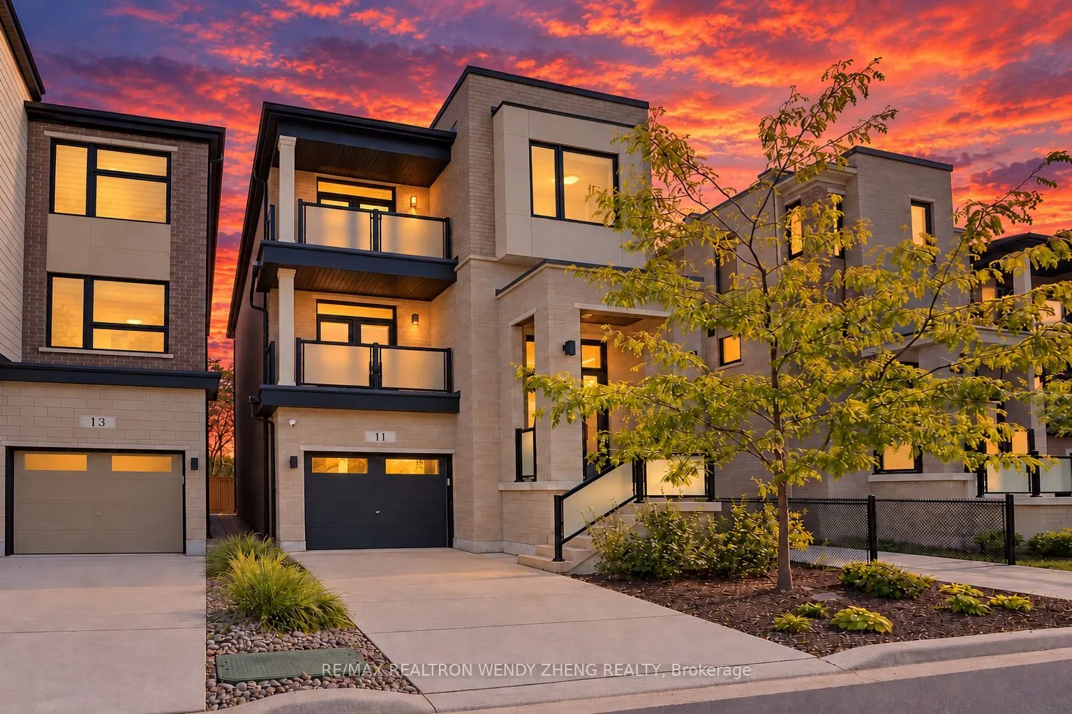 11 Hollyhock Court