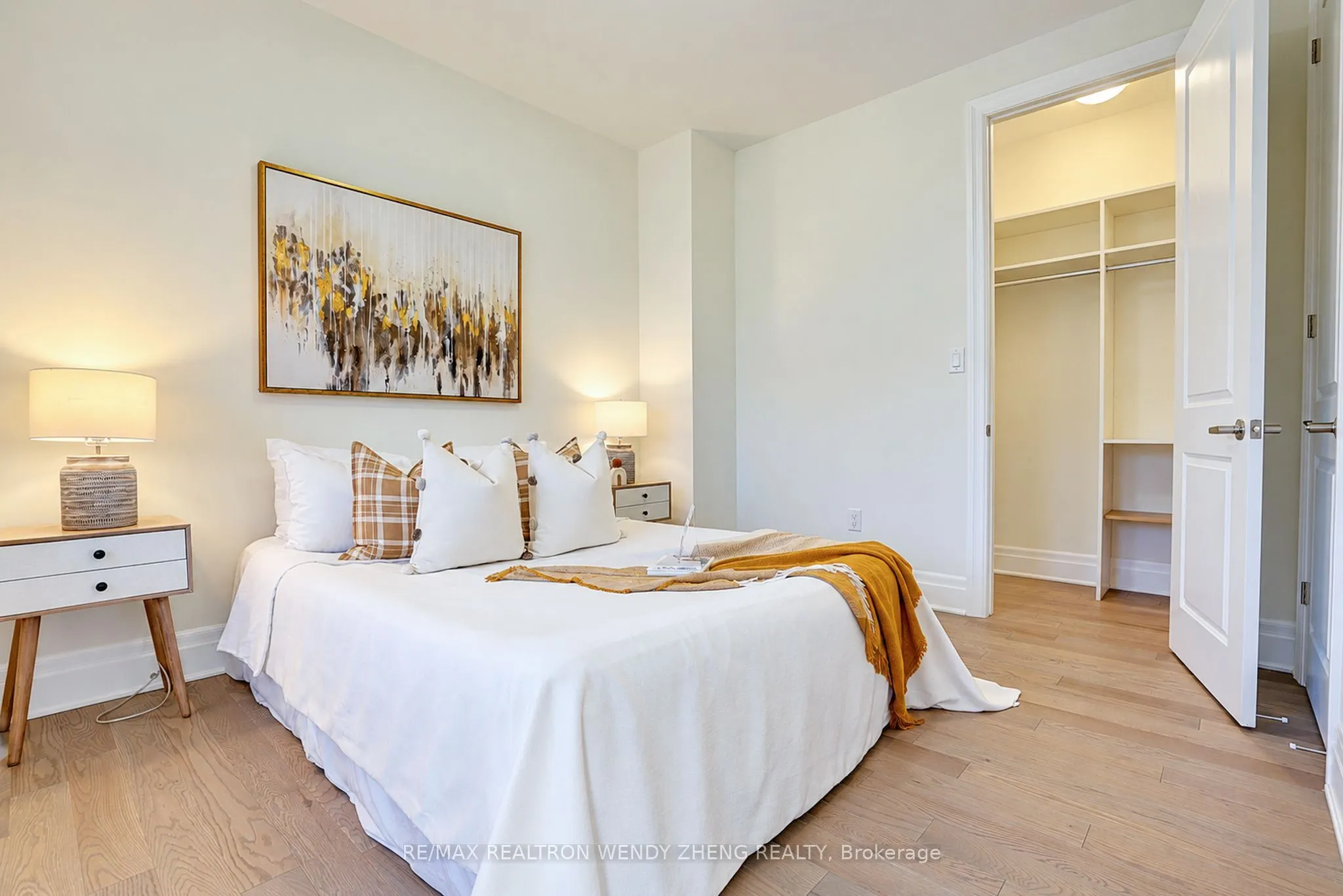 11 Hollyhock Court
