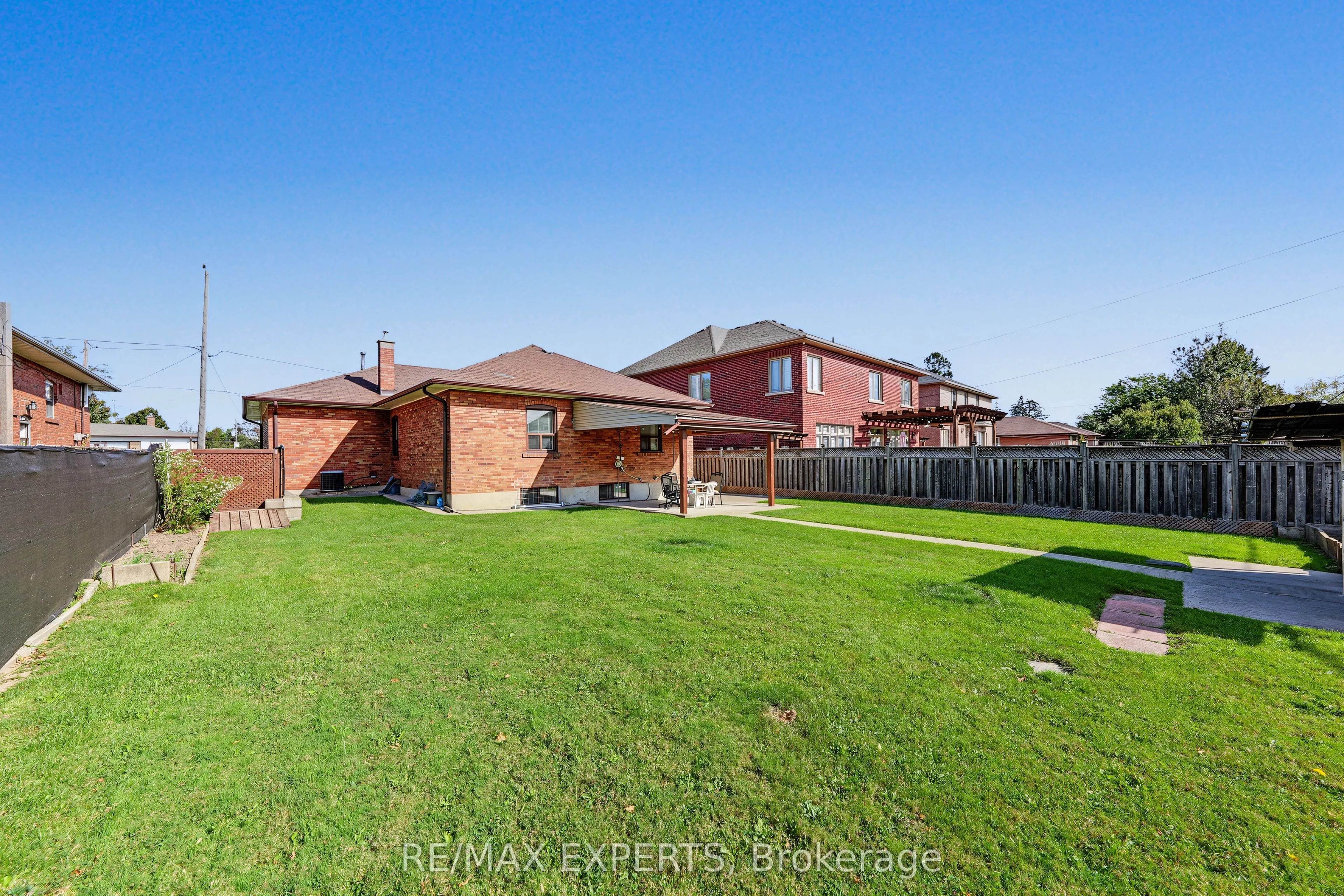 129 Sultana Avenue