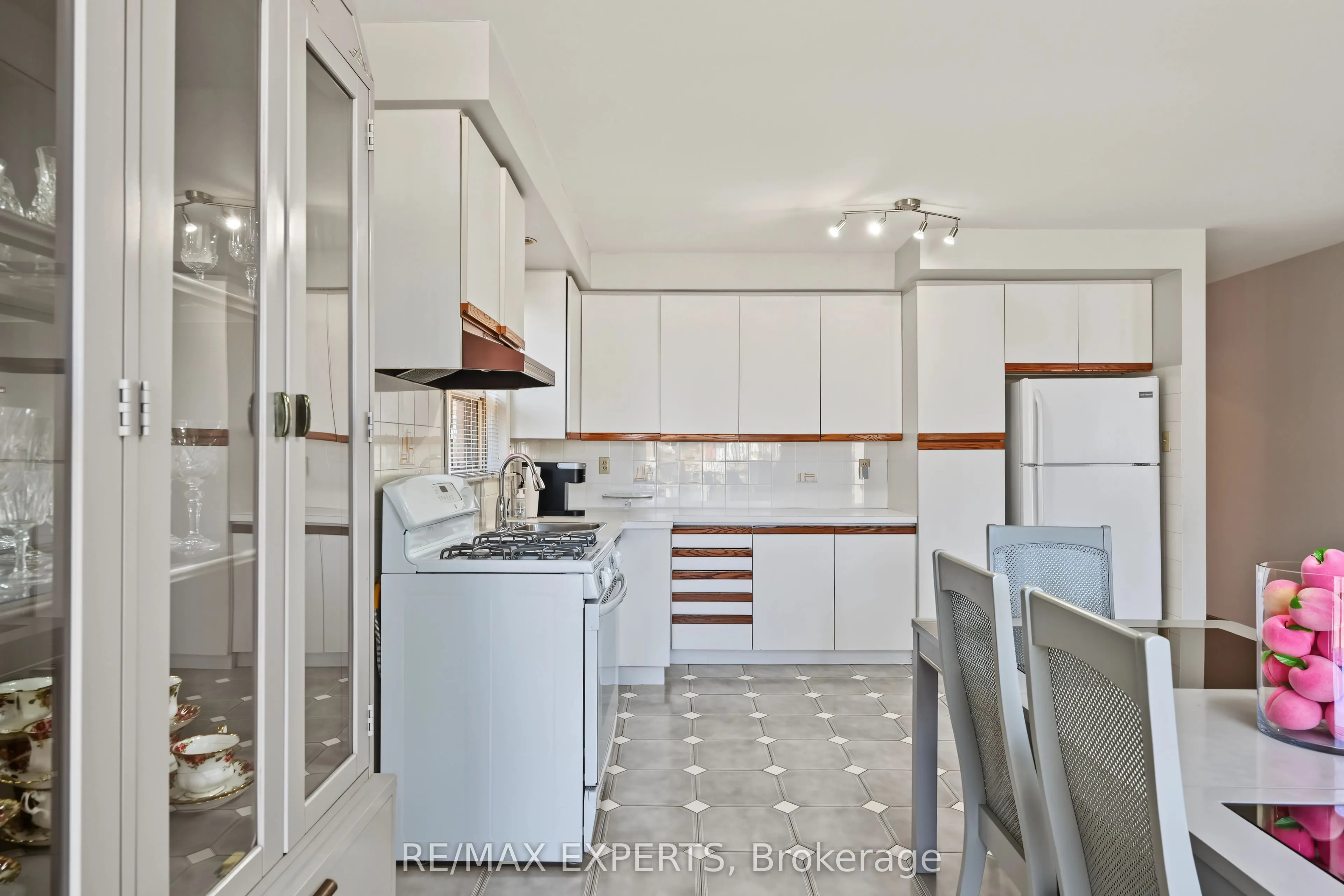 129 Sultana Avenue