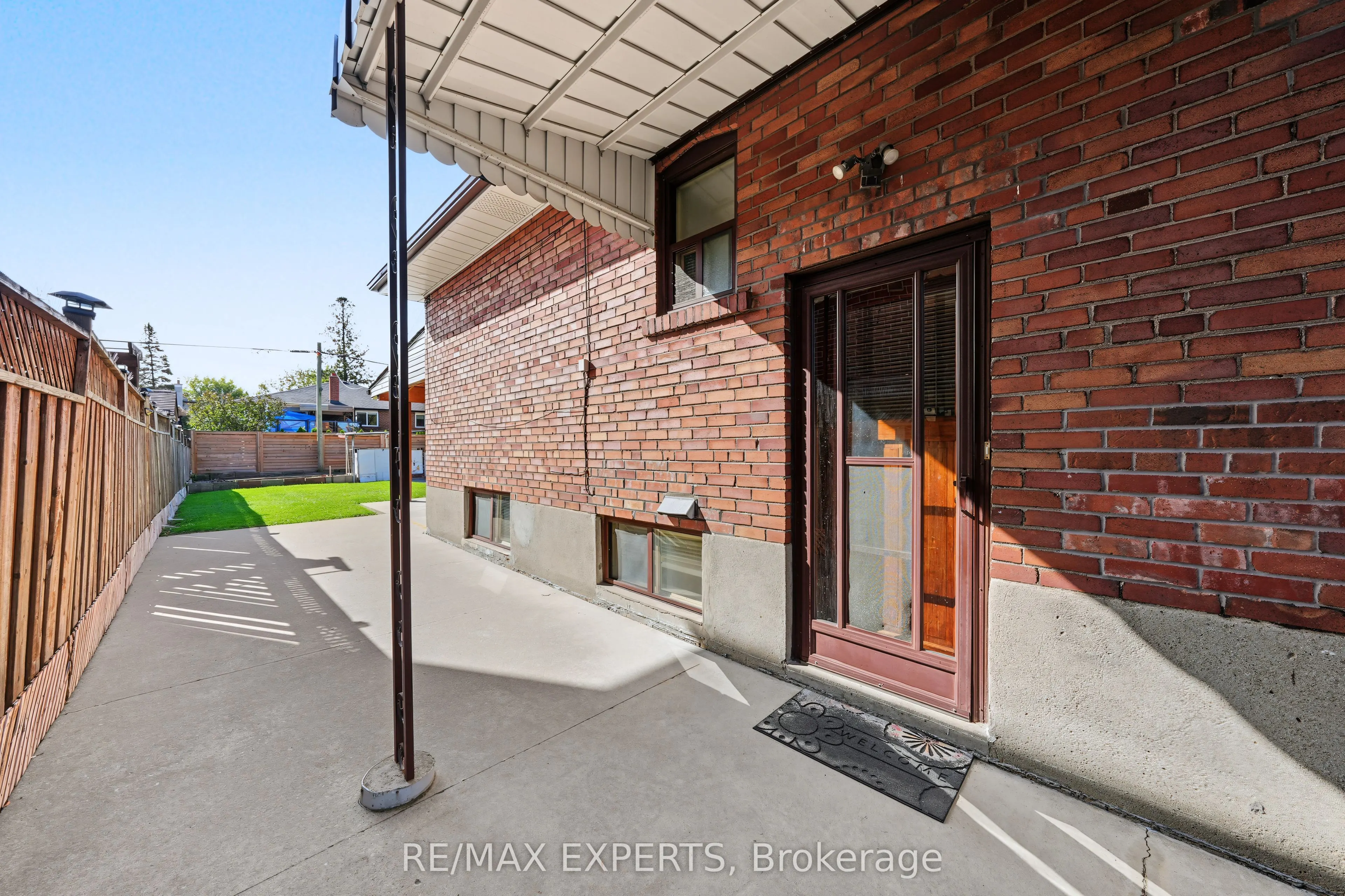 129 Sultana Avenue