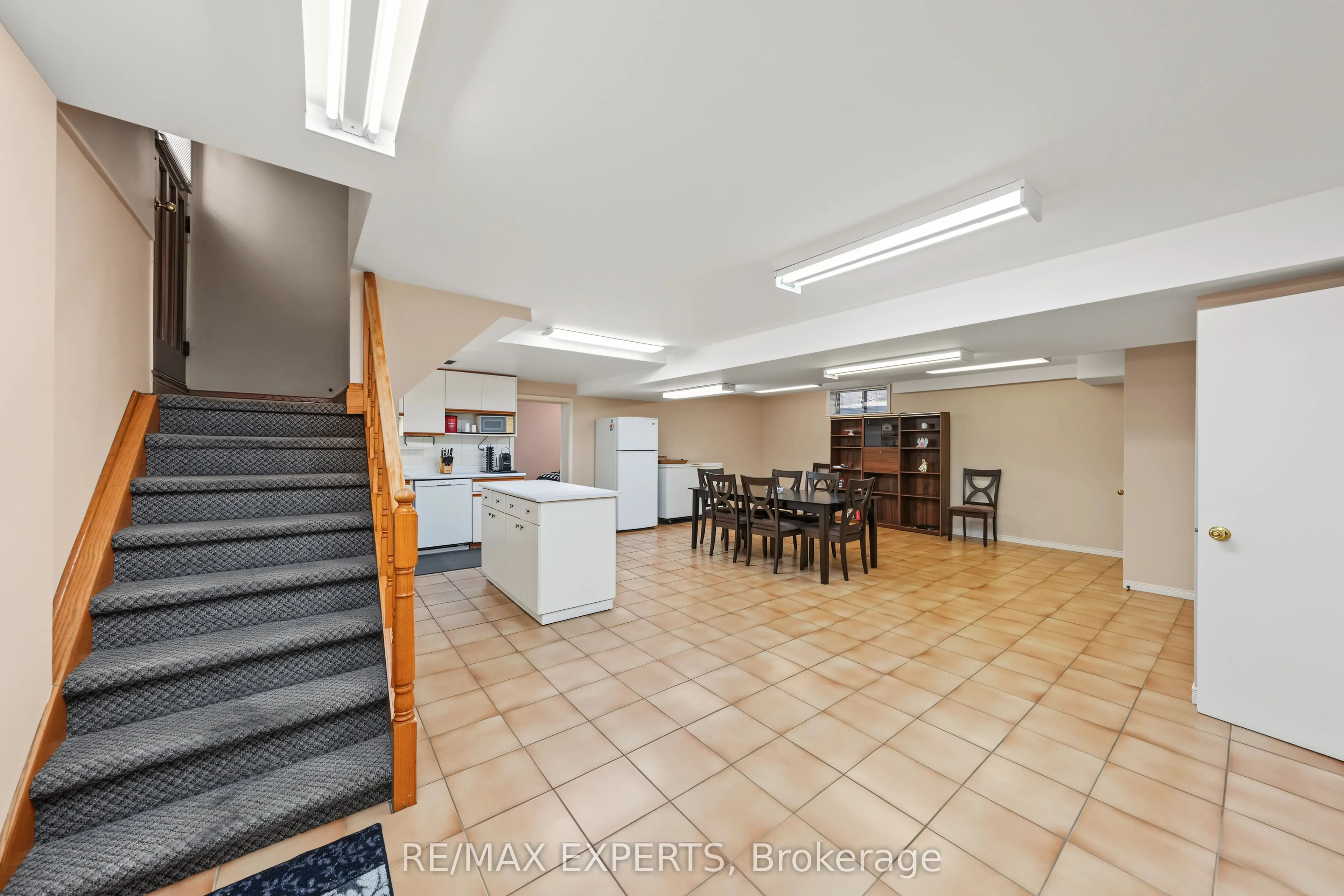 129 Sultana Avenue