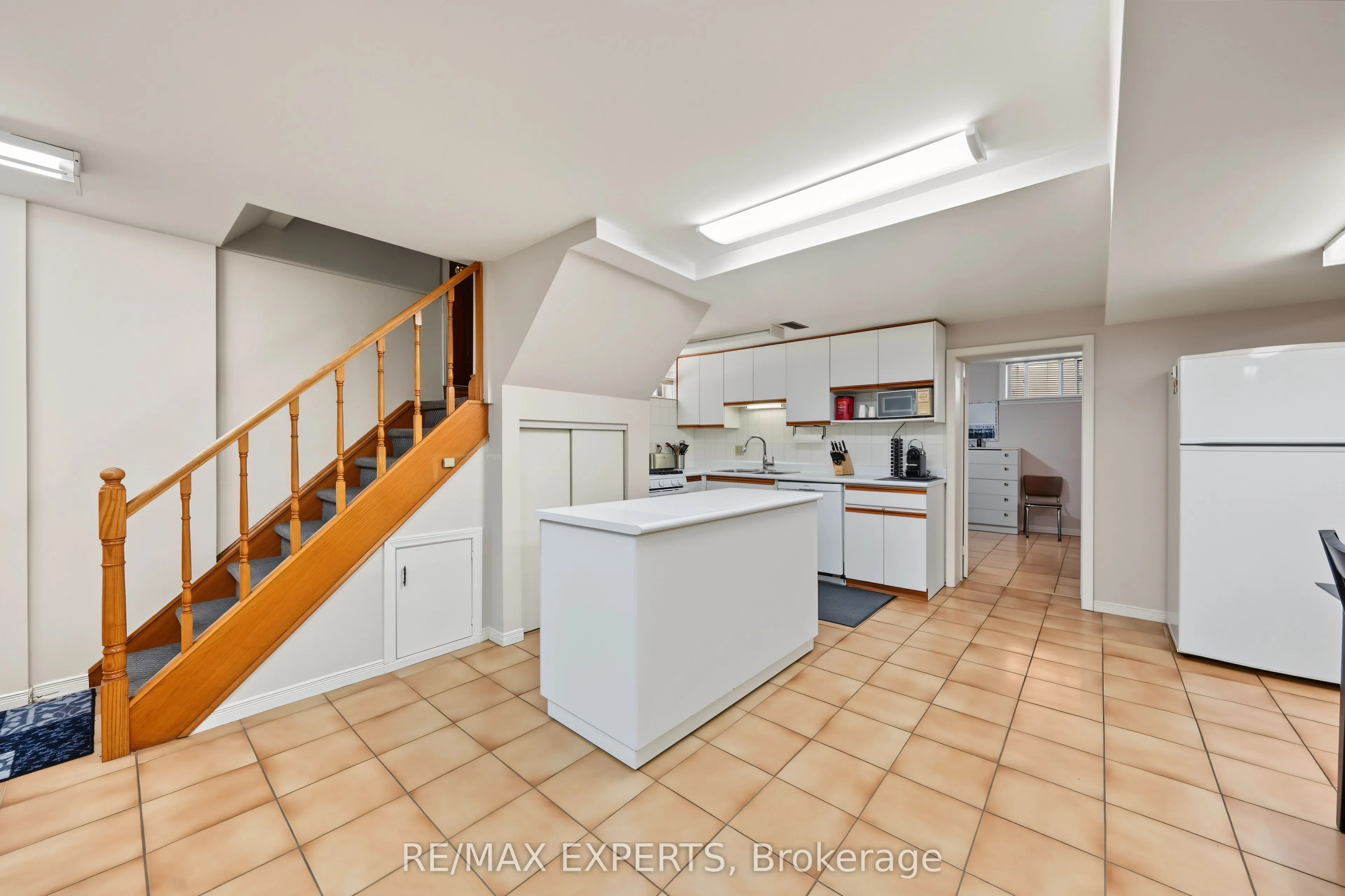 129 Sultana Avenue