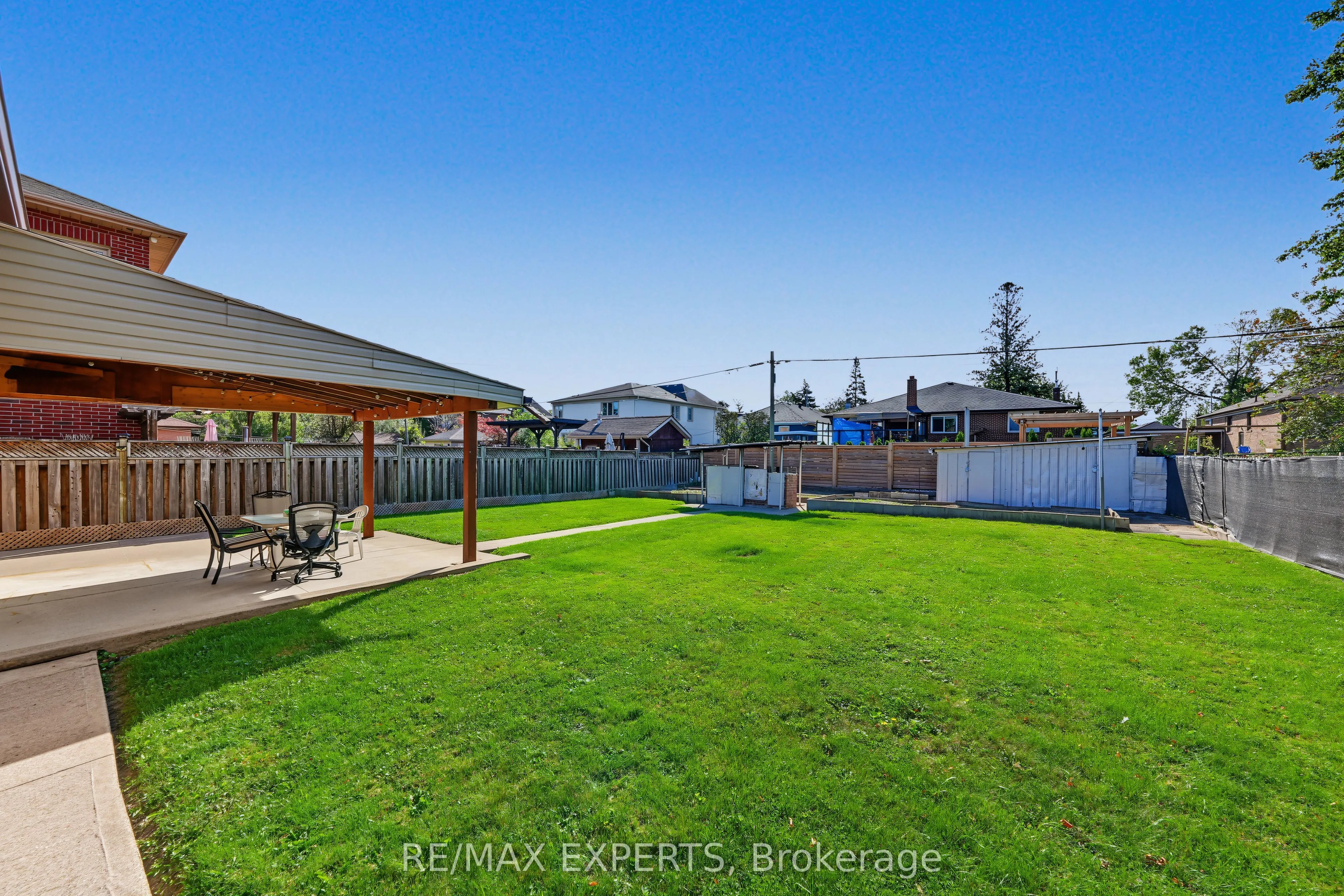 129 Sultana Avenue