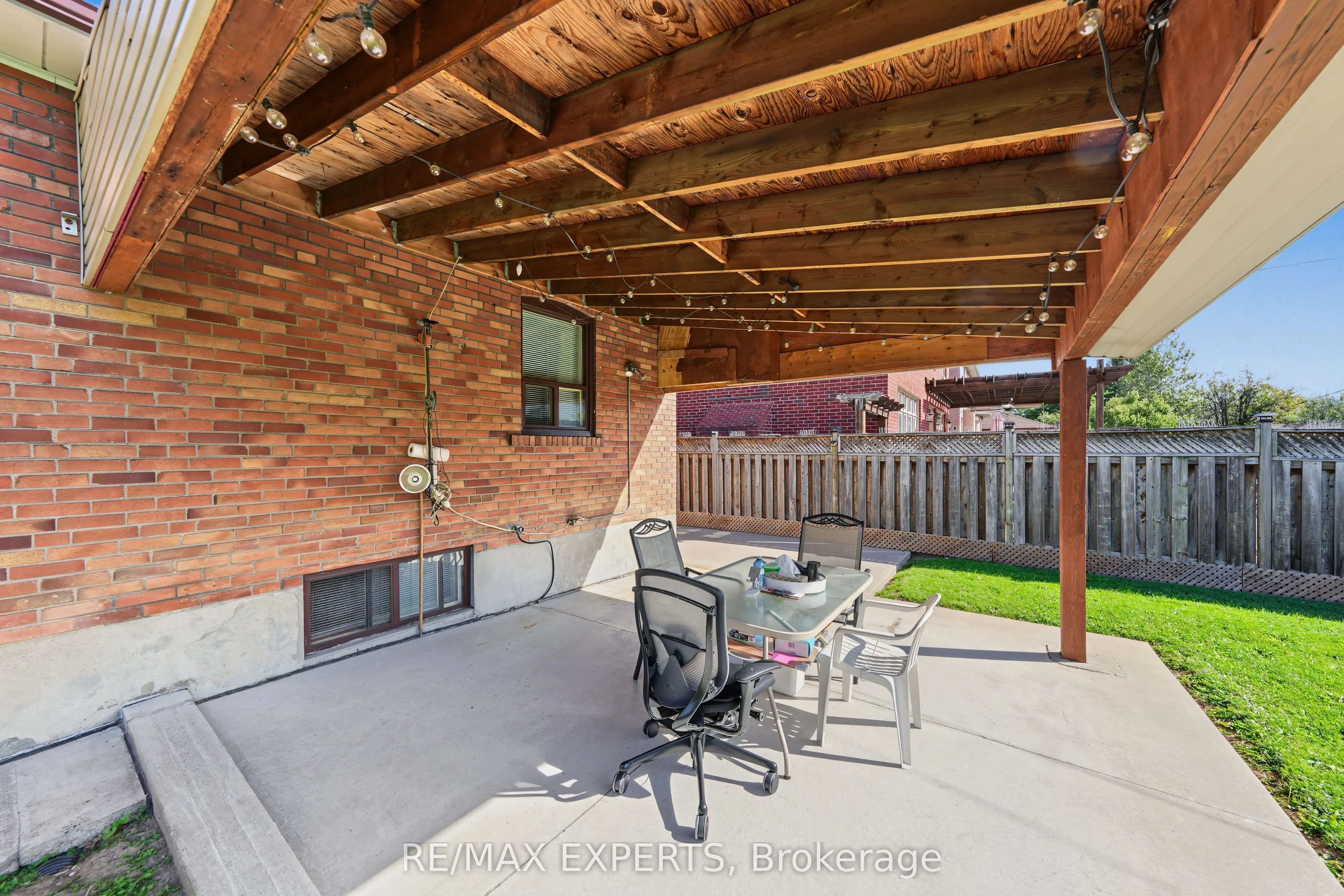 129 Sultana Avenue