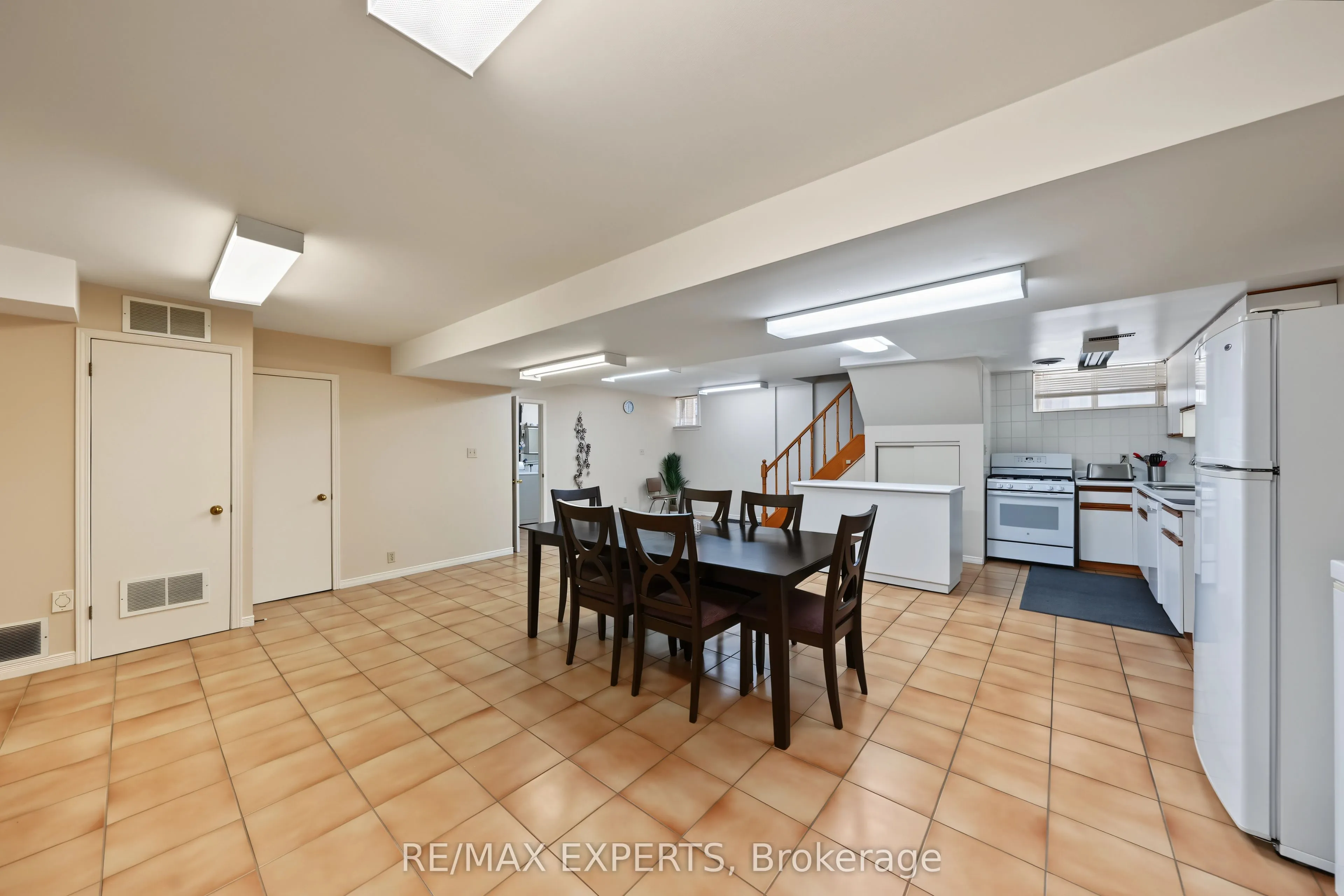 129 Sultana Avenue