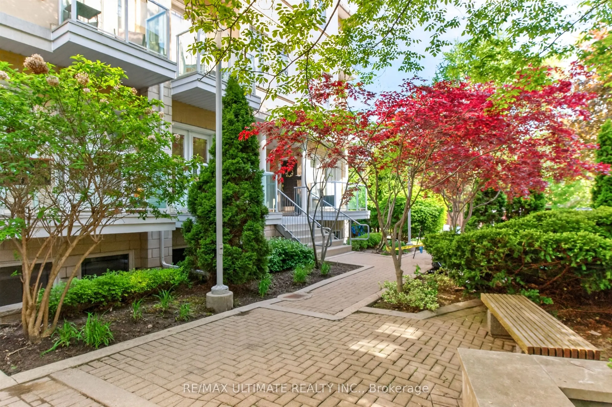 70 Byng Avenue #4
