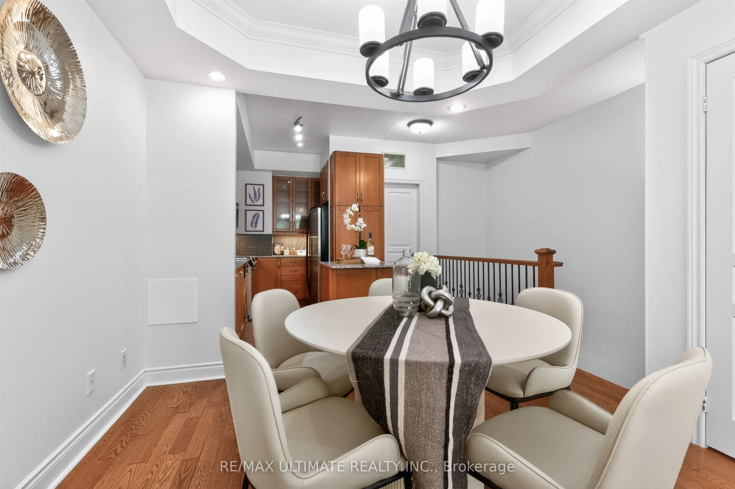 70 Byng Avenue #4