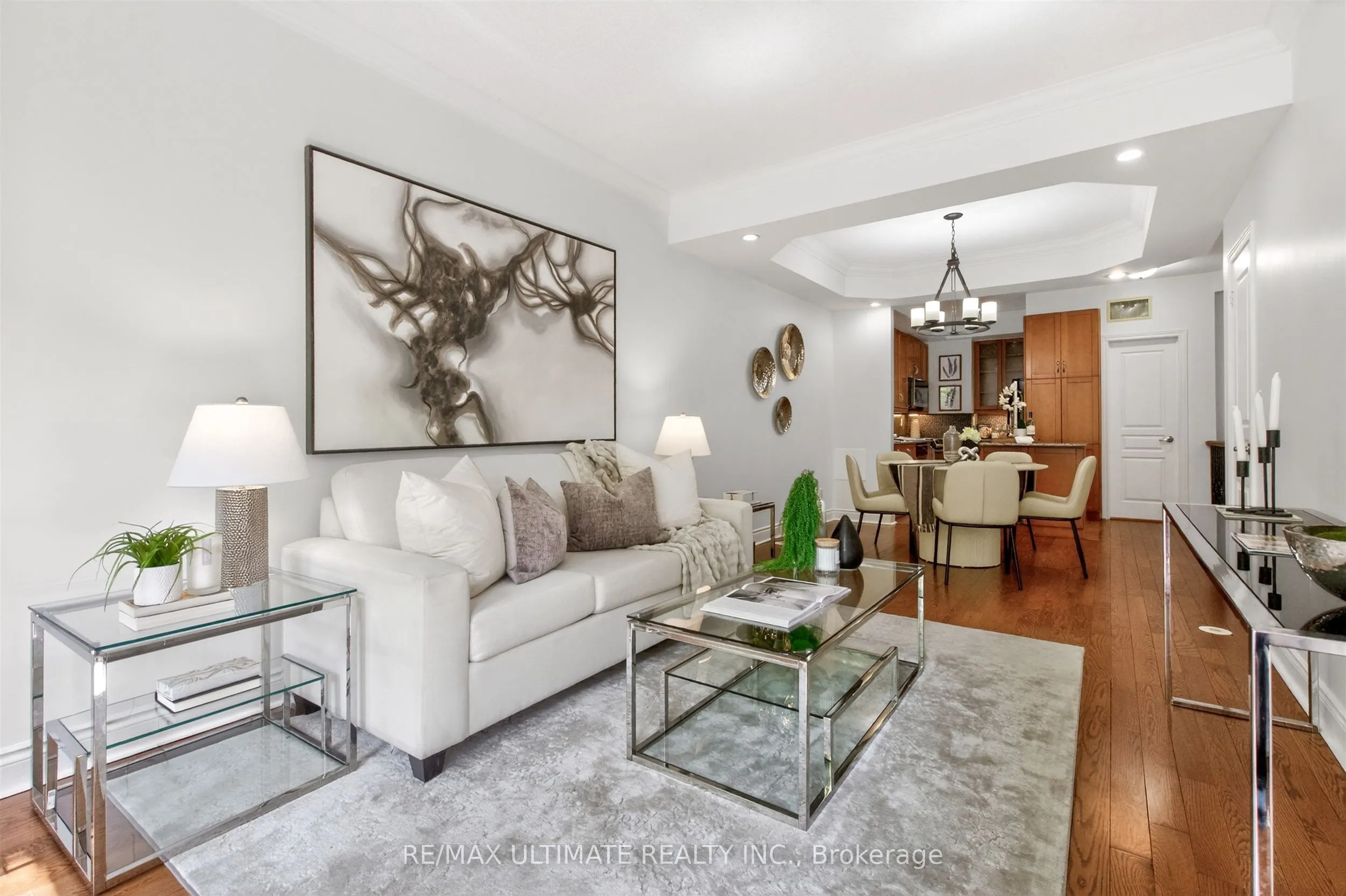 70 Byng Avenue #4