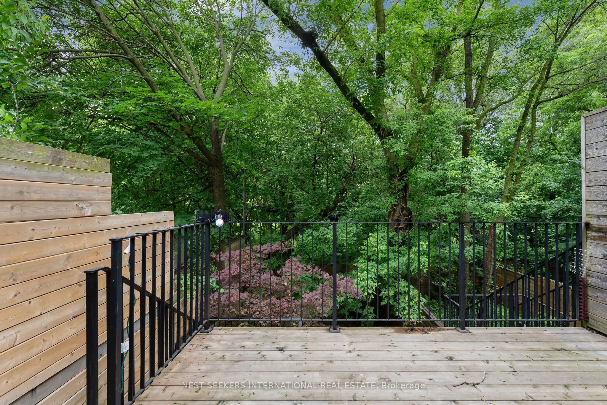 141 Chaplin Crescent