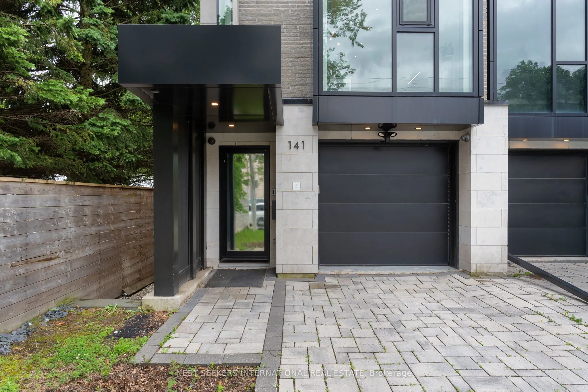 141 Chaplin Crescent