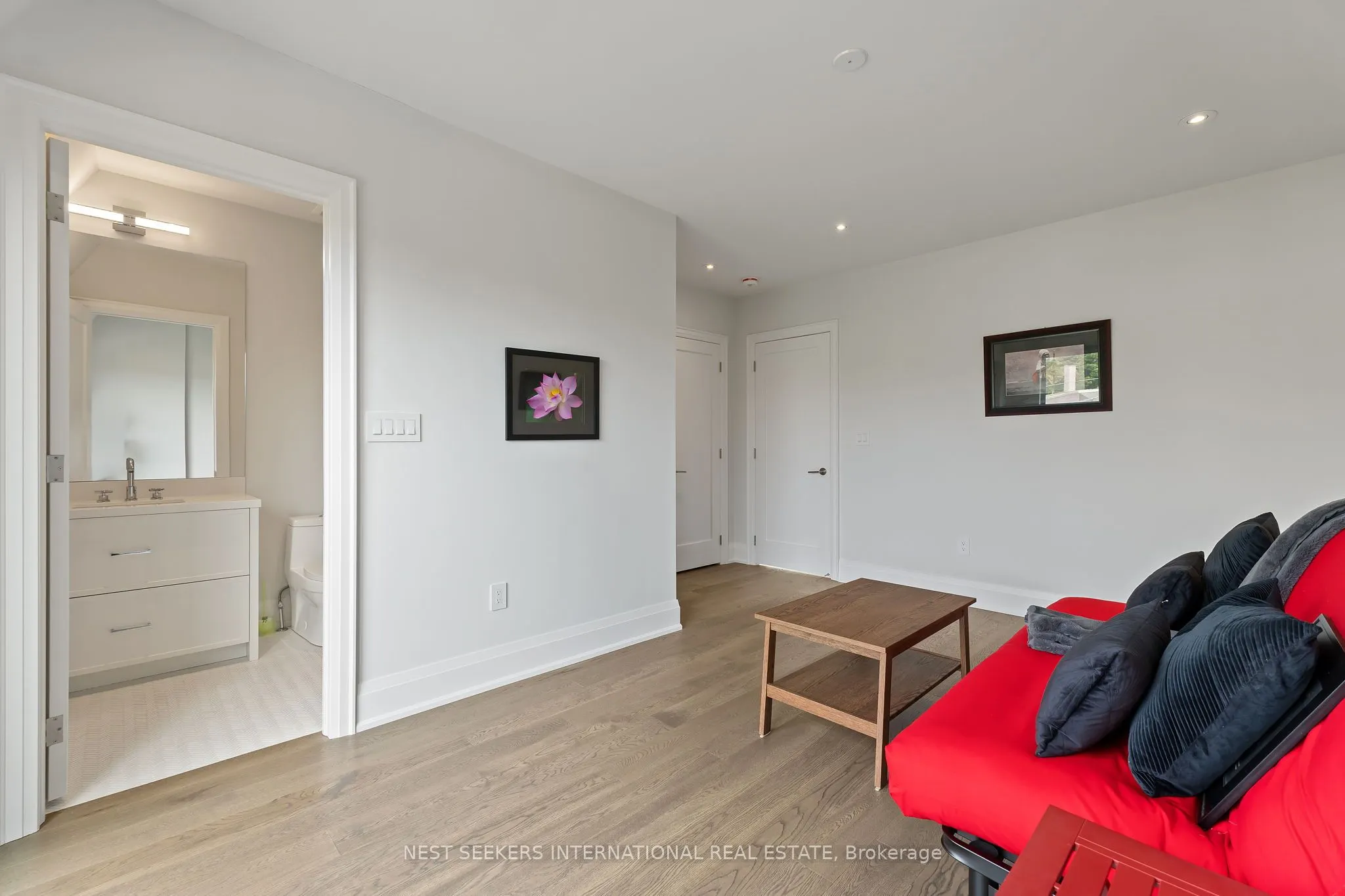 141 Chaplin Crescent