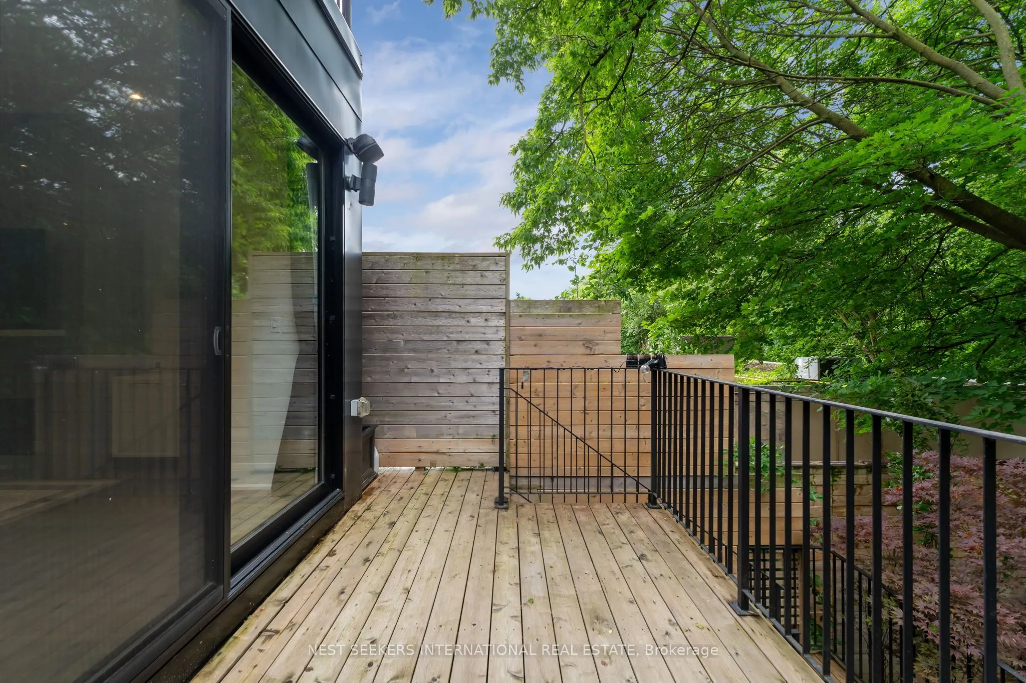141 Chaplin Crescent