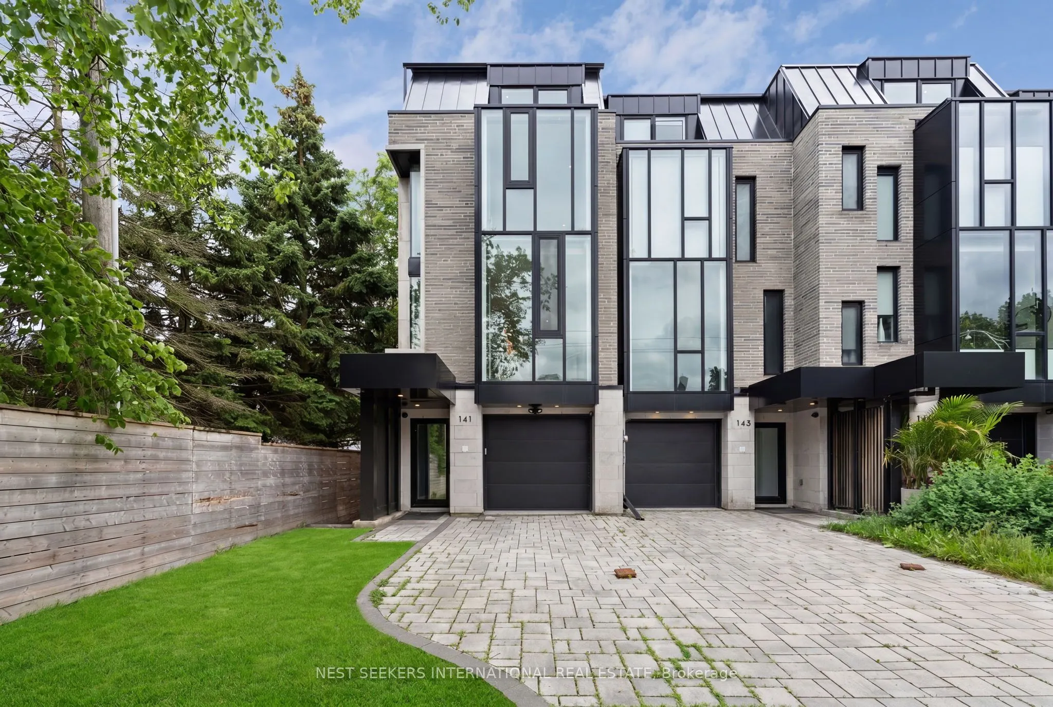 141 Chaplin Crescent