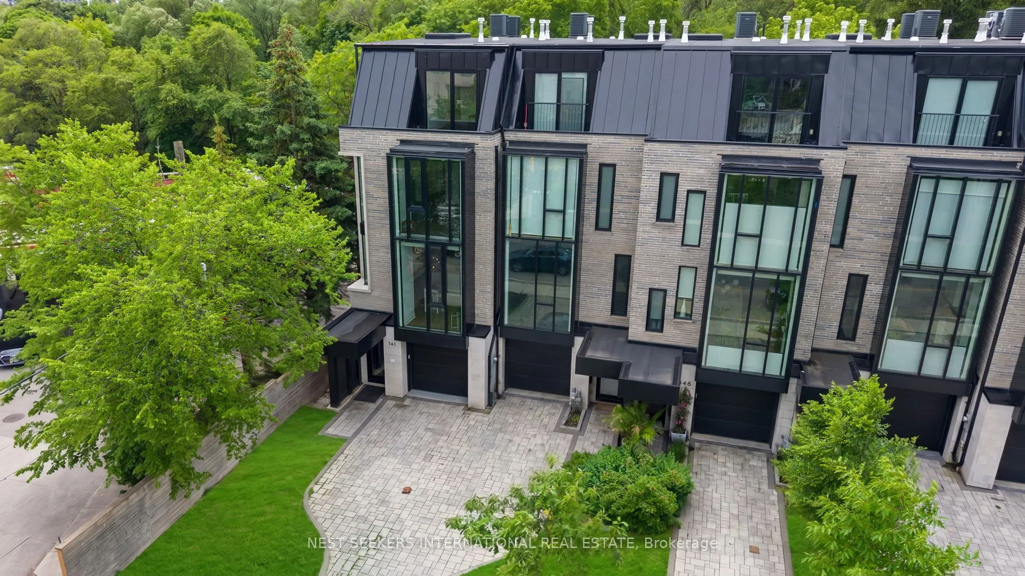 141 Chaplin Crescent