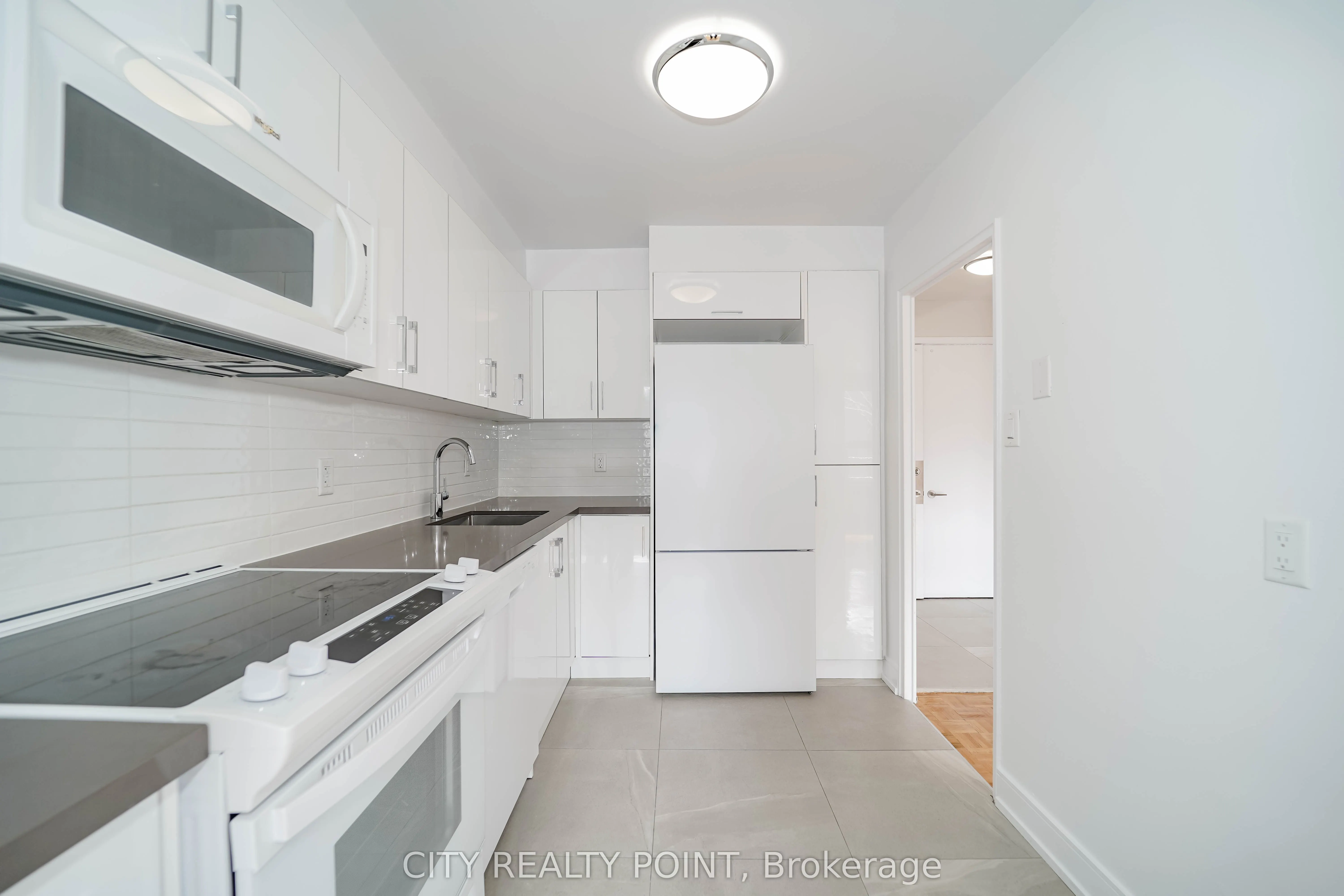 10 Shallmar Boulevard #507
