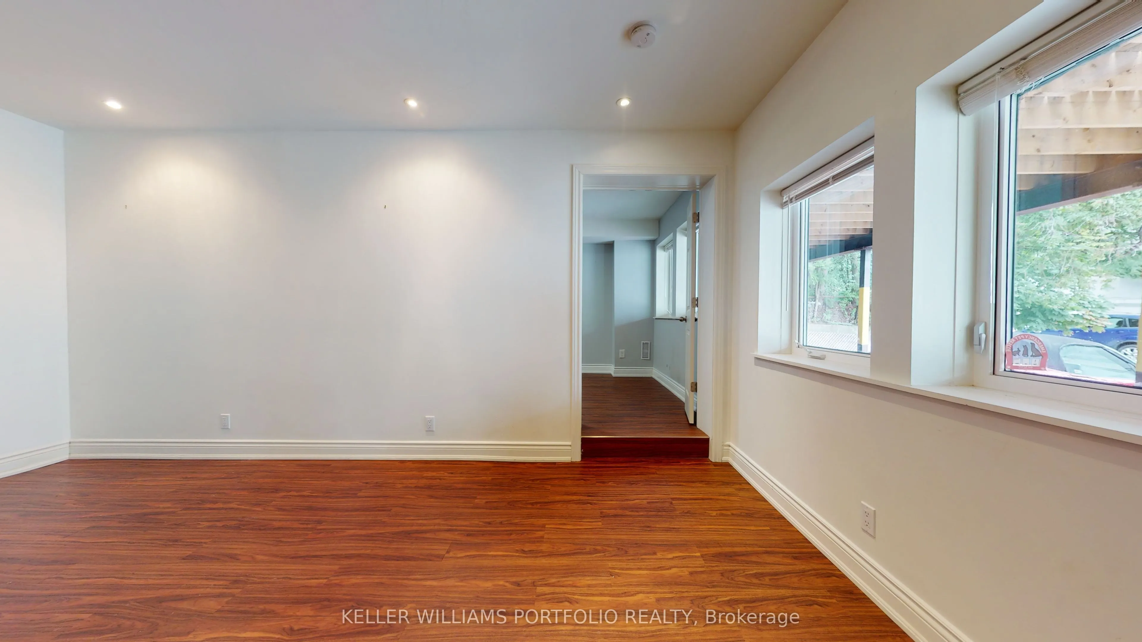 546 Eglinton Avenue E #5