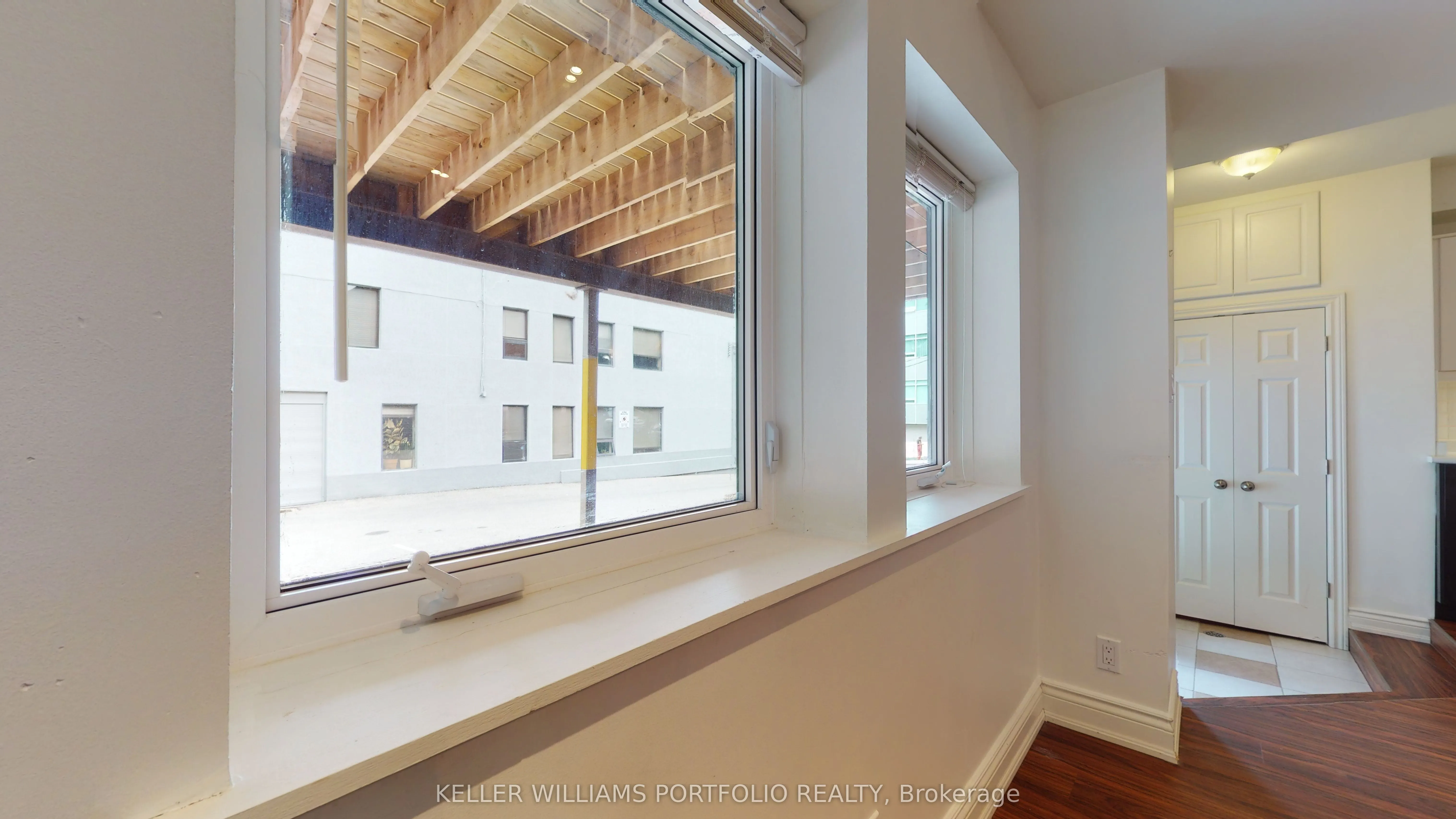 546 Eglinton Avenue E #5