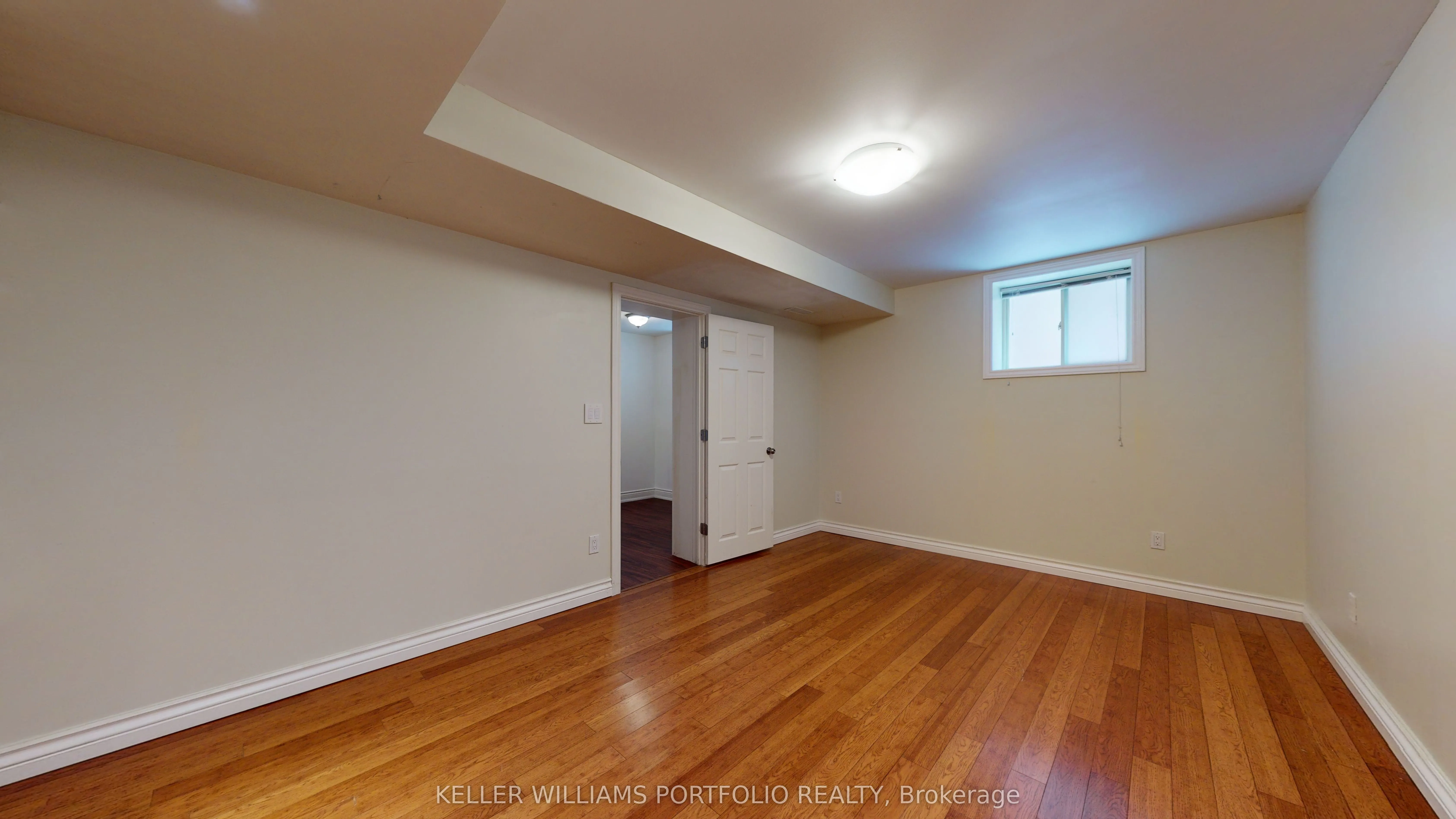 546 Eglinton Avenue E #5