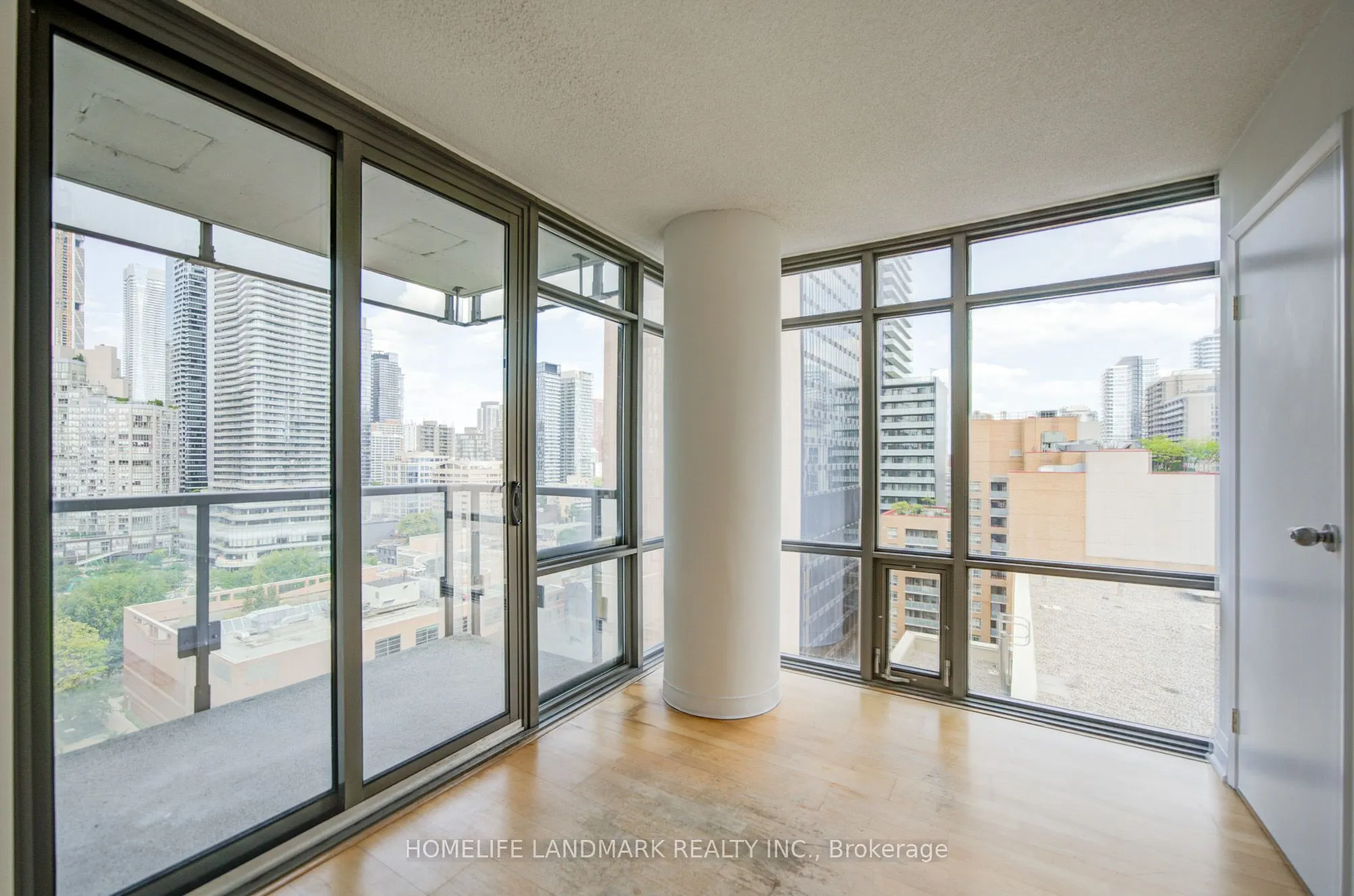 38 Grenville Street #1508
