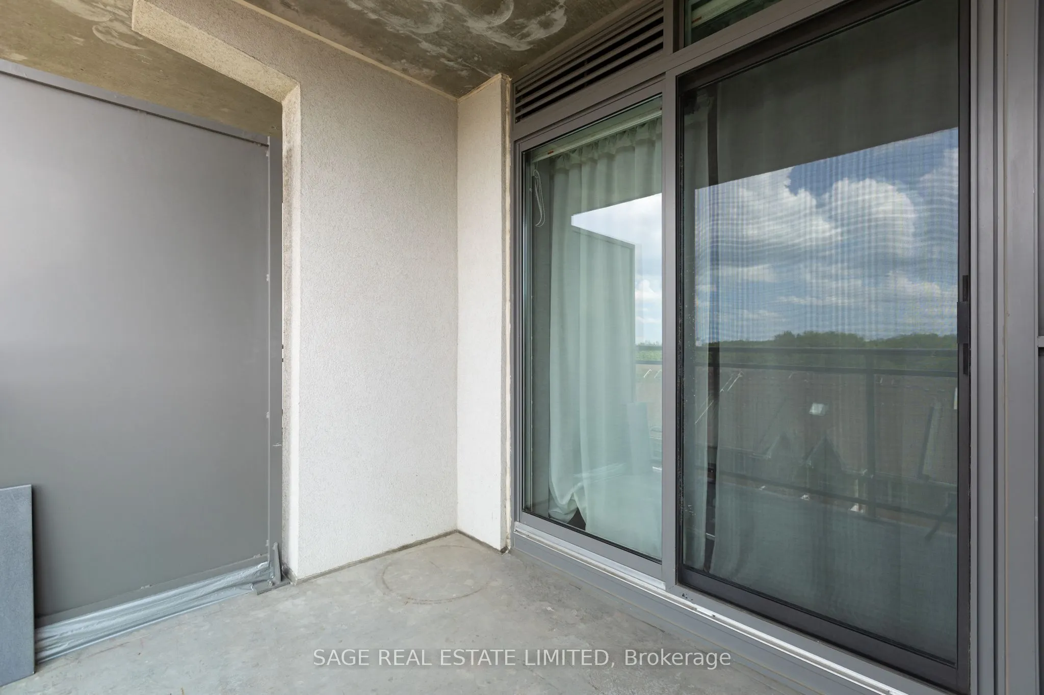 120 Dallimore Circle #502