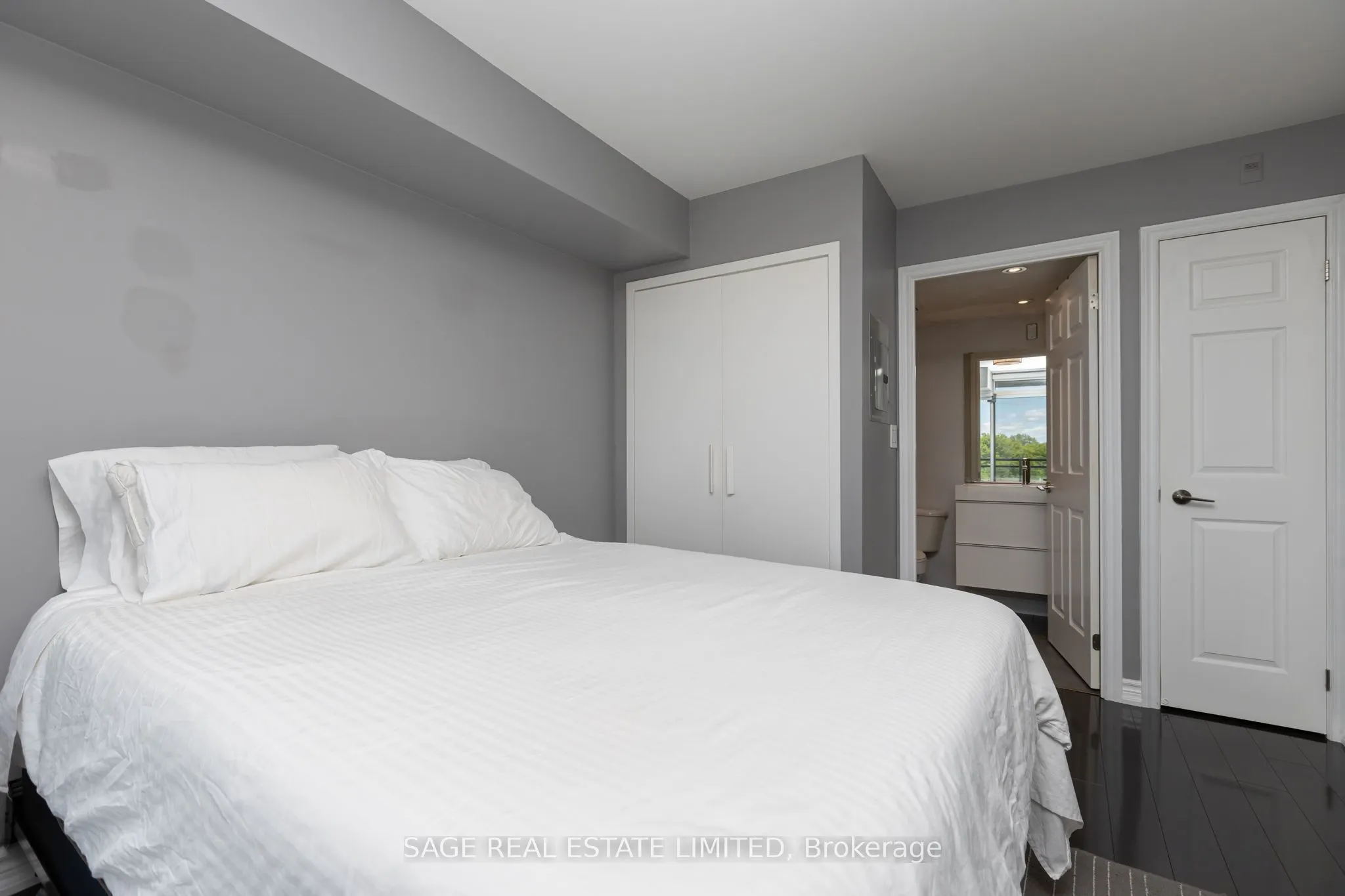 120 Dallimore Circle #502