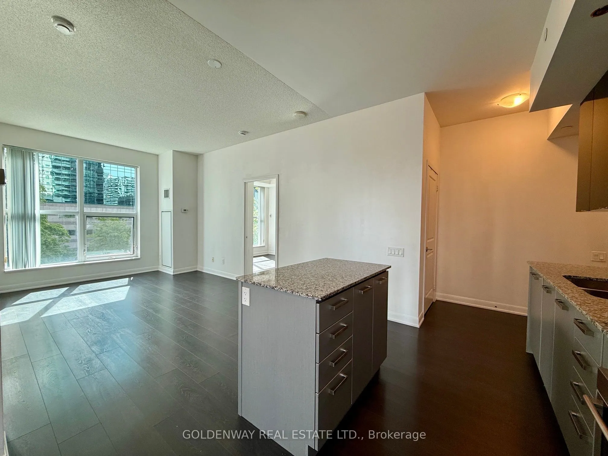 5168 Yonge Street #110