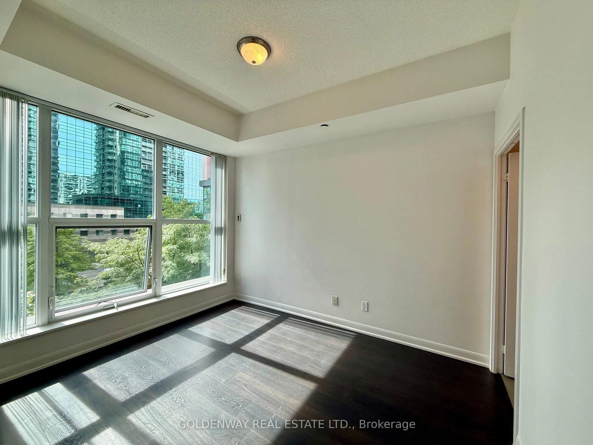 5168 Yonge Street #110