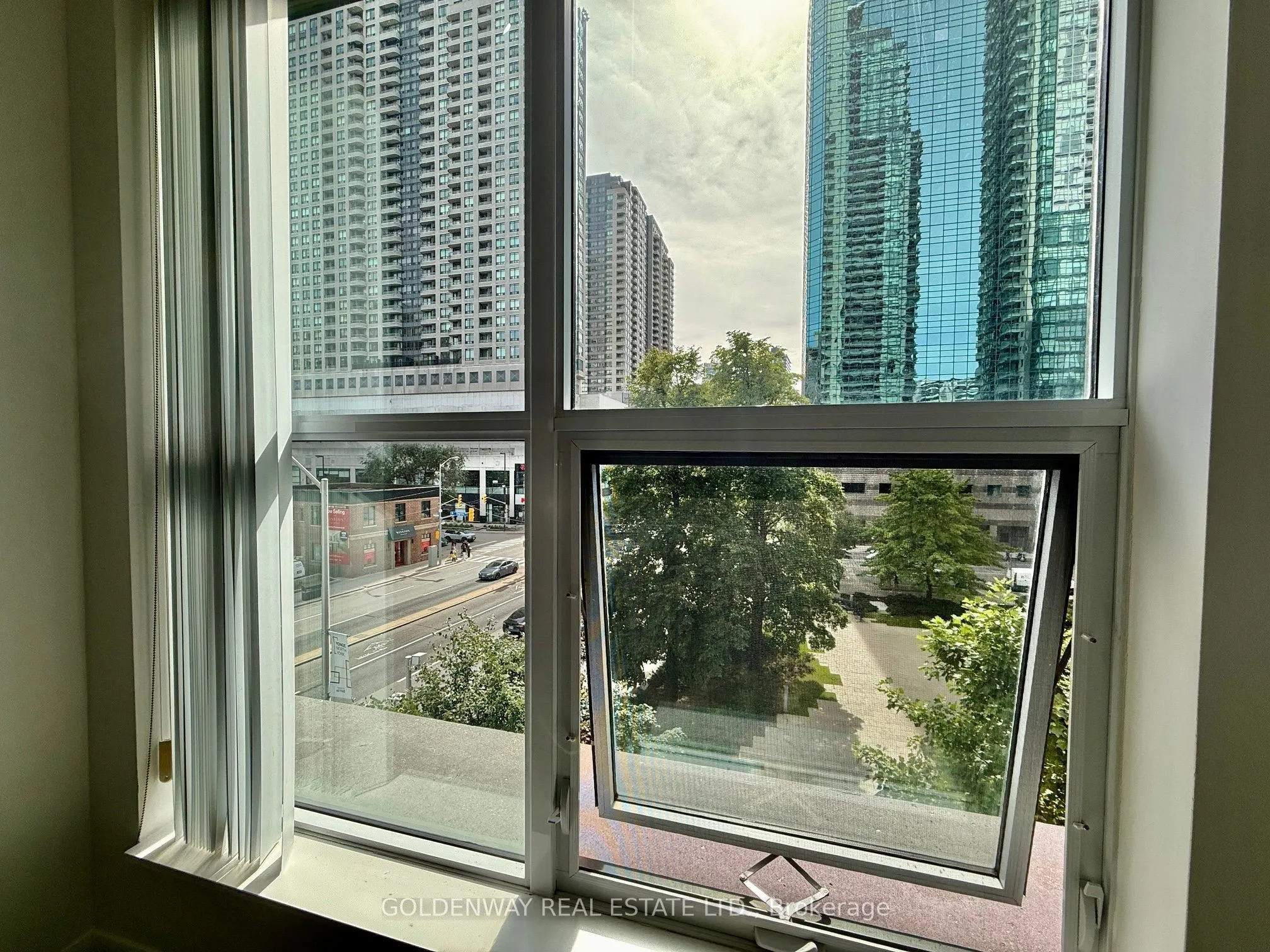 5168 Yonge Street #110