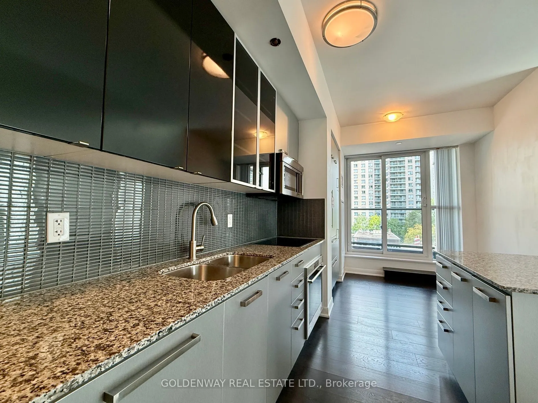 5168 Yonge Street #110
