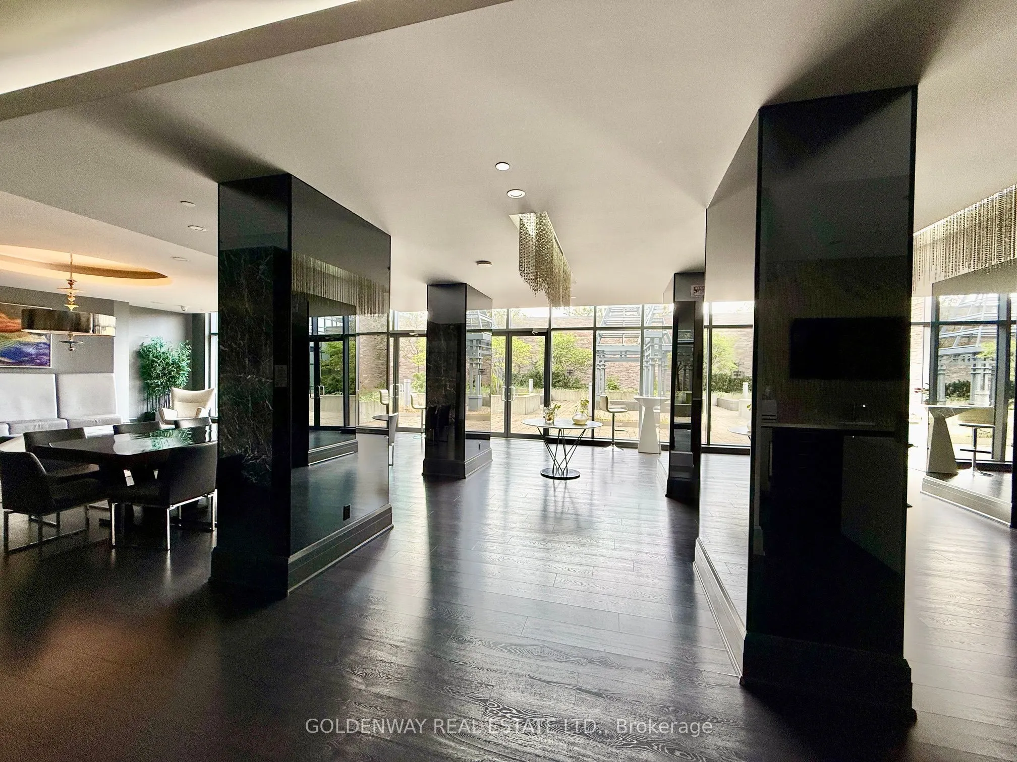 5168 Yonge Street #110
